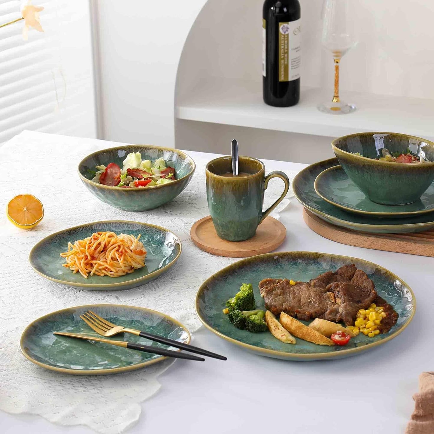 Henten Home Ceramic Dessert Plates, 8.5 Inch Salad Plate Set of 4, Porcelain Snack Serving Dishes for Cake, Kitchen, Microwave & Dishwasher Safe, Reactive Glaze (Green)