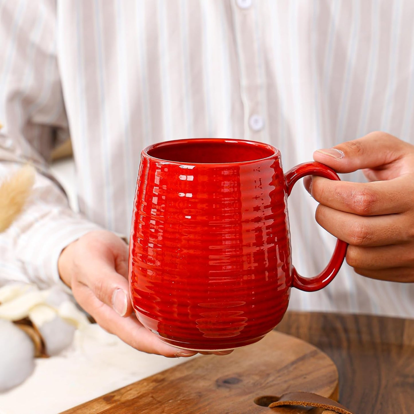 Large Coffee Mugs, Extra Large Ceramic Coffee Mug, 23 oz Handmade Pottery Mug, Big Tea Cups with Handle for Office and Home, Dishwasher and Microwave Safe (Red)