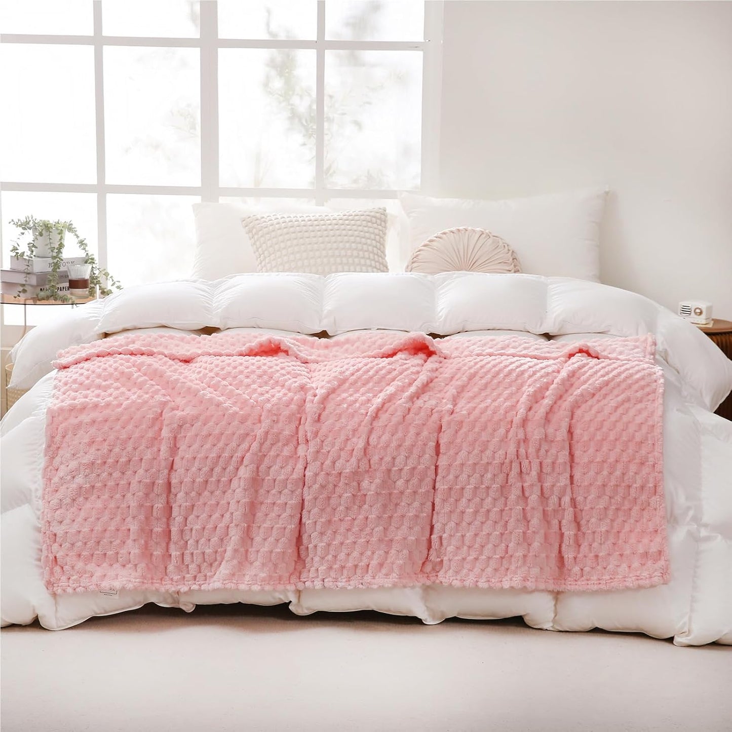 Light Pink Throw Blanket 50"×70" inches Gifts for Mom Fuzzy 3D Jacquard Decorative Flannel Fleece Super Soft Plush Cozy Blanket for Couch Sofa Chair Lightweight