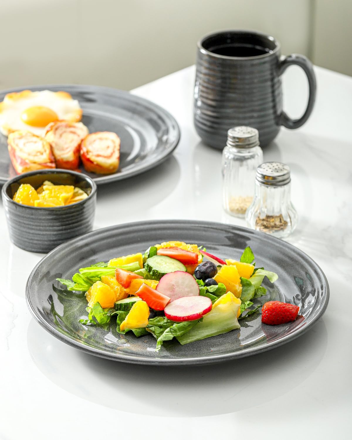 Hasense Dinner Plates, 10 Inch Ceramic Serving Plates for Kitchen, Modern Round Dishes Set of 4, Scratch Resistant Salad Plates, Dishwasher and Microwave Safe, Grey