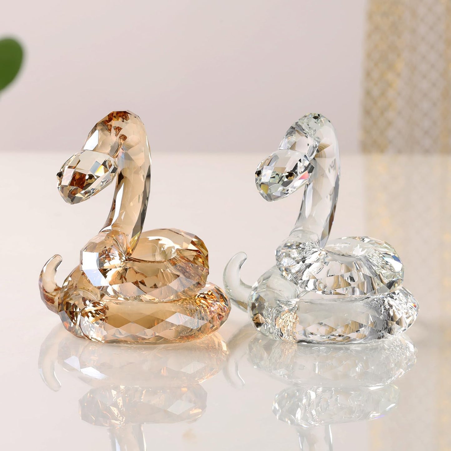 Crystal Coiled Snake Realistic Animal Holiday Collection Table top Ornament Home Decor Collectible Figurines Christmas New Year Gifts (Clear)