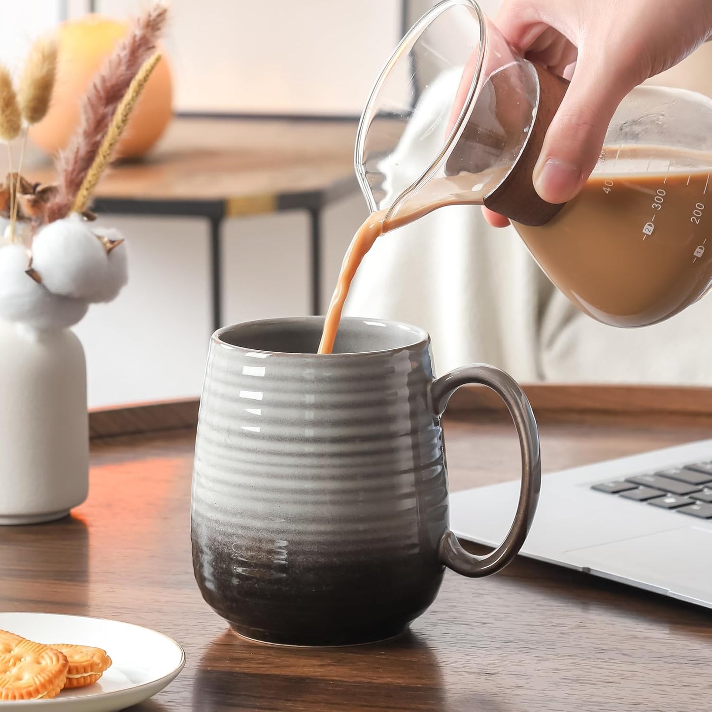 Large Coffee Mugs, Extra Large Ceramic Coffee Mug, 23 oz Handmade Pottery Mug, Big Tea Cups with Handle for Office and Home, Dishwasher and Microwave Safe (Grey Black)