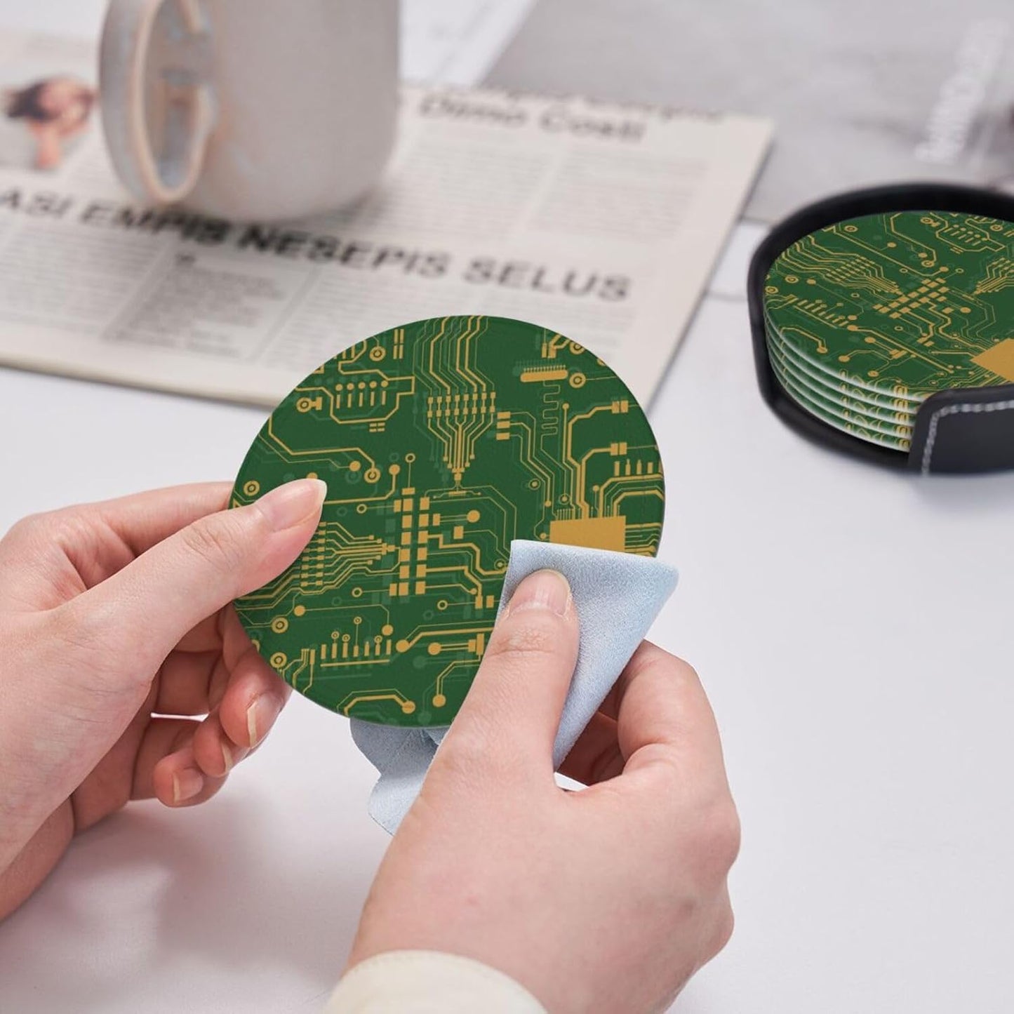 Green Circuit Board Leather Drink Coasters Set of 6 with Holder Round Cup Coaster for Table Decor