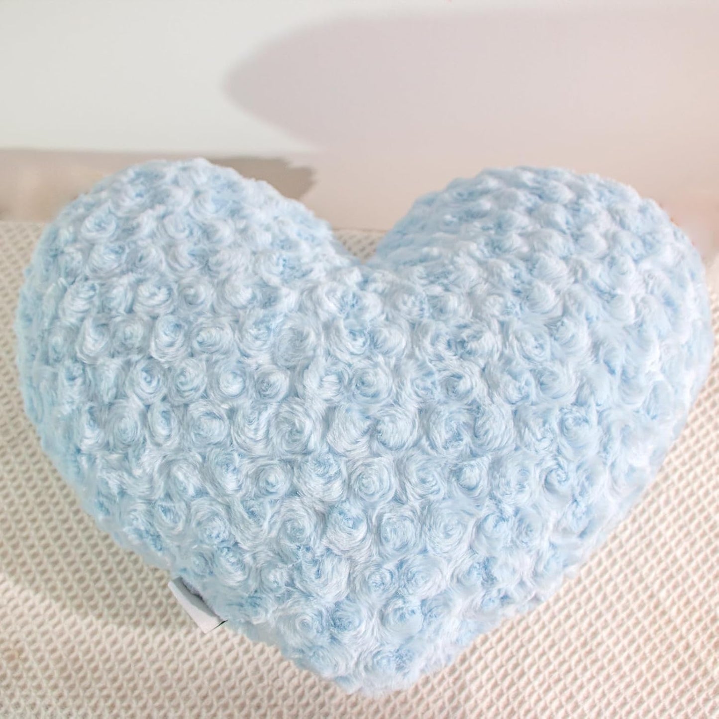Blue Oversized Heart Shaped Throw Pillow – 600g Faux Rabbit Fur + Plush 6D PP Cotton – 18"x16" Decorative Cushion