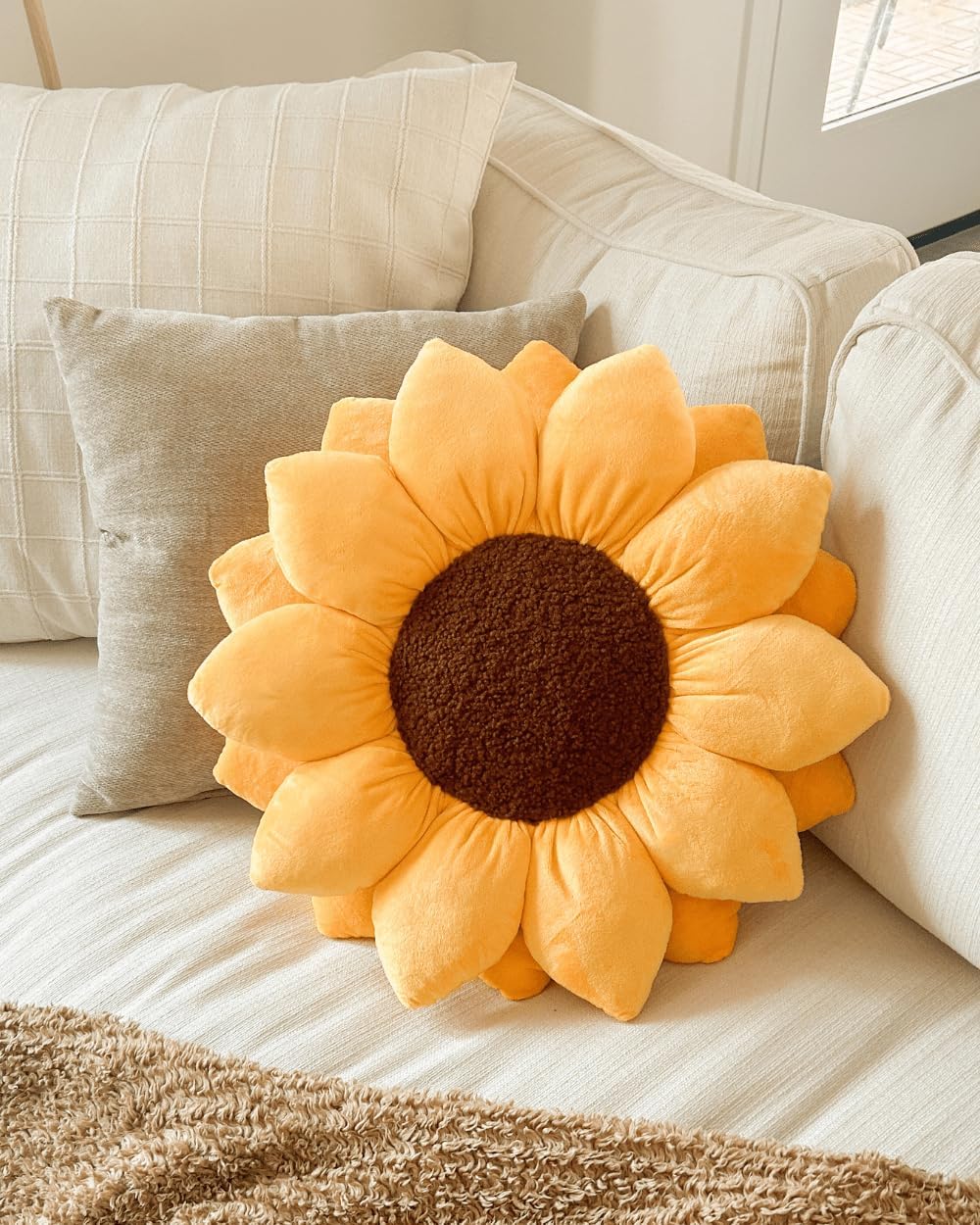 Green Philosophy Co. Flower Pillow, 3D Sunflower Shaped Decorative Throw Pillow - Soft Plush Cushion for Bed and Couch, Cute Boho & Cottagecore Home Decor Accent, Golden Yellow