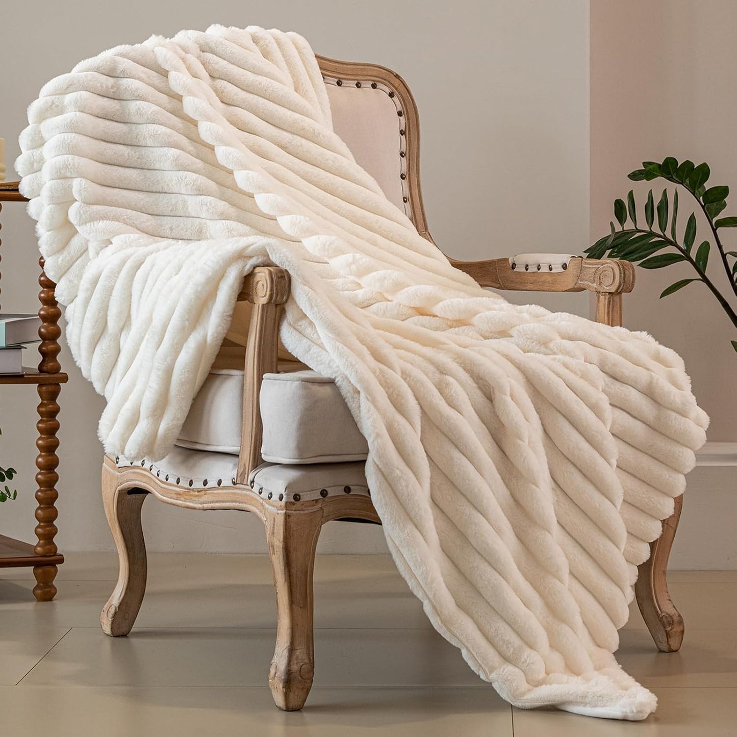 Cream White Faux Fur Throw Blanket for Couch, Fuzzy Cozy Soft Warm Plush Striped Throw Blanket, Christmas Decorative Fluffy Winter Blanket for Sofa Bed Living Room Home Decor, 50"x60"
