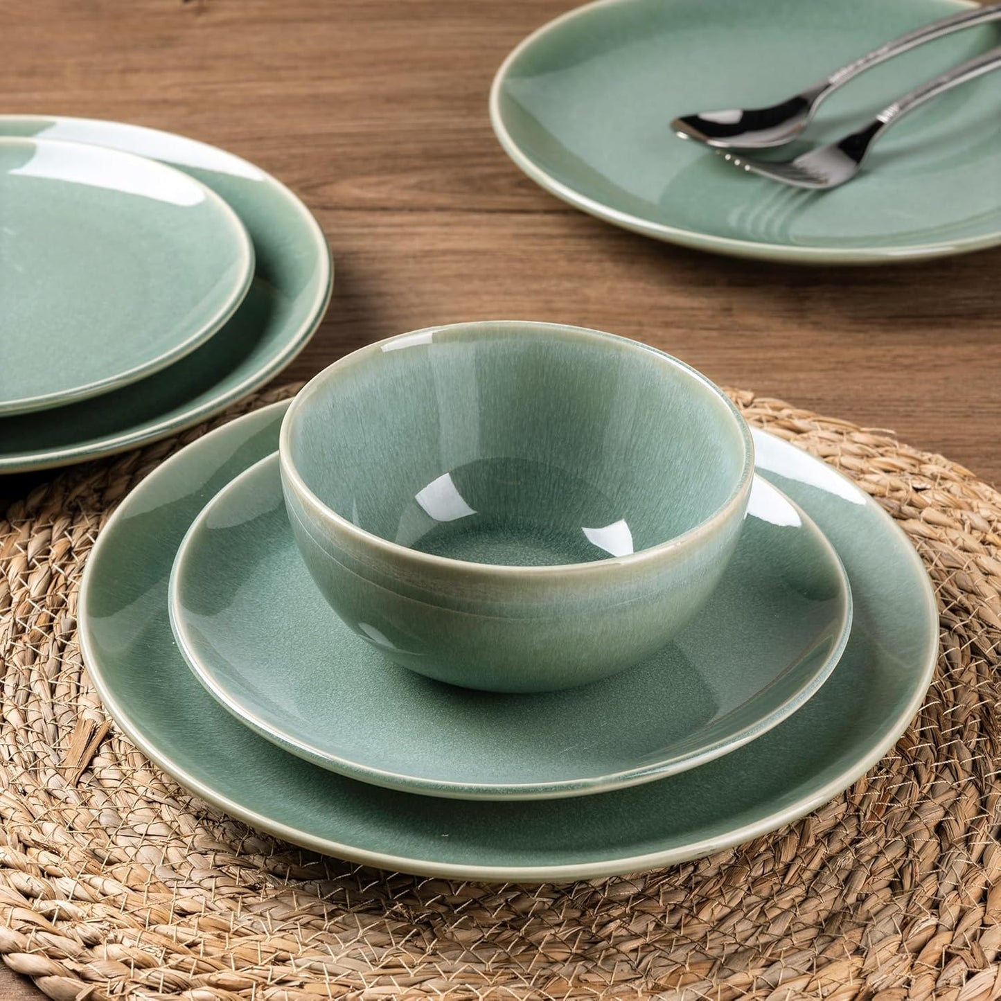 GBHOME Ceramic Dinnerware Sets for 4, 12 Pieces Stoneware Plates and Bowls Sets, Reactive Glaze Dishes -Scratch Resistant, Dishwasher&Microwave Safe-Malachite Green