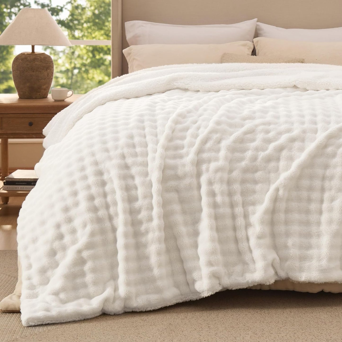 Bedsure Bubble Sherpa Blanket King Size for Bed - Fuzzy Fleece Thick Warm Christmas Blanket for Winter, GentleSoft Cozy Plush Throw Gift for Women, Room Decor, Ivory, 108x90 Inches