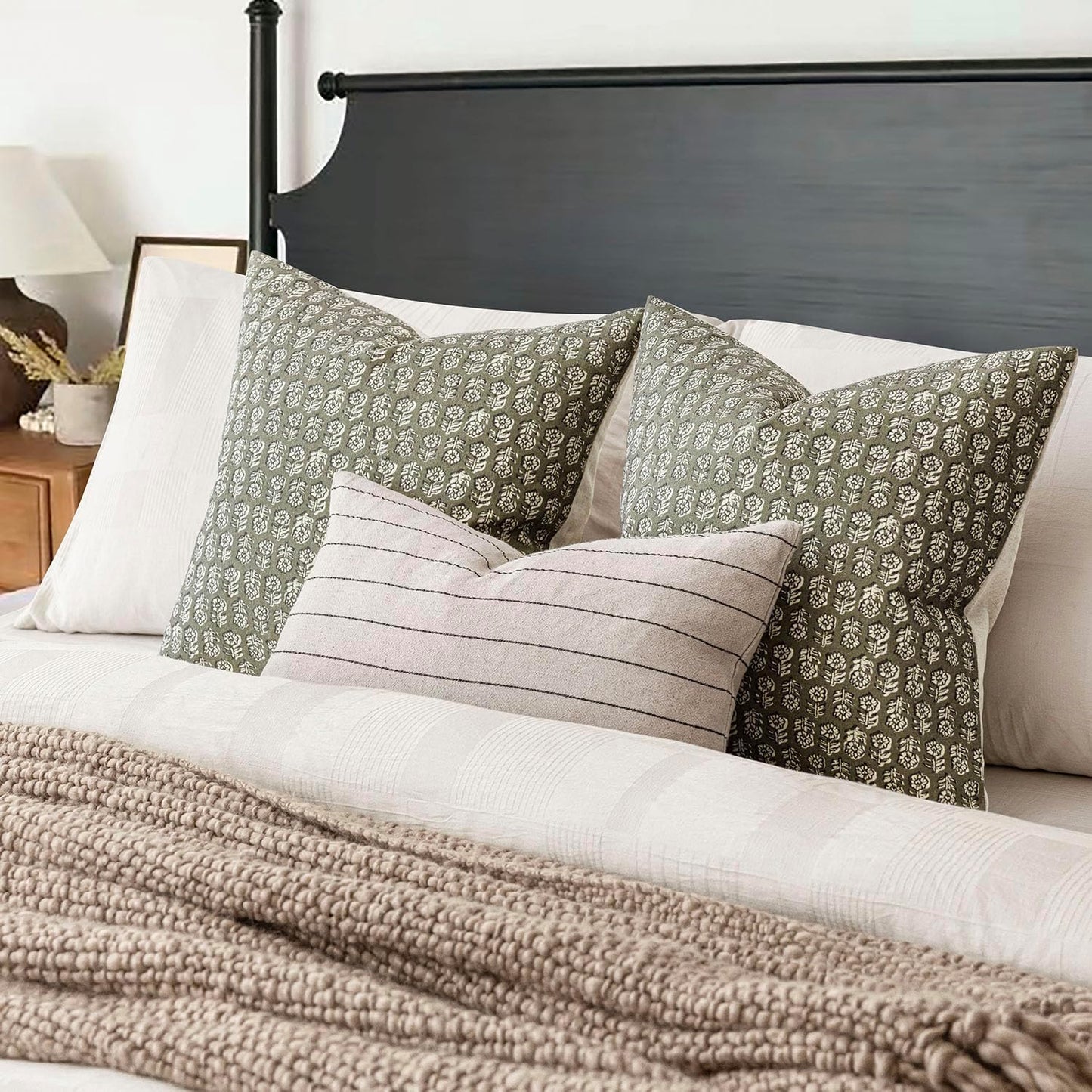 Foindtower Set of 2 Decorative Neutral Floral Print Throw Pillow Covers Vintage Accent Farmhouse Cushion Covers Boho Home Decor for Sofa Couch Chair Bedroom Living Room,20×20 Inch,Sage Green