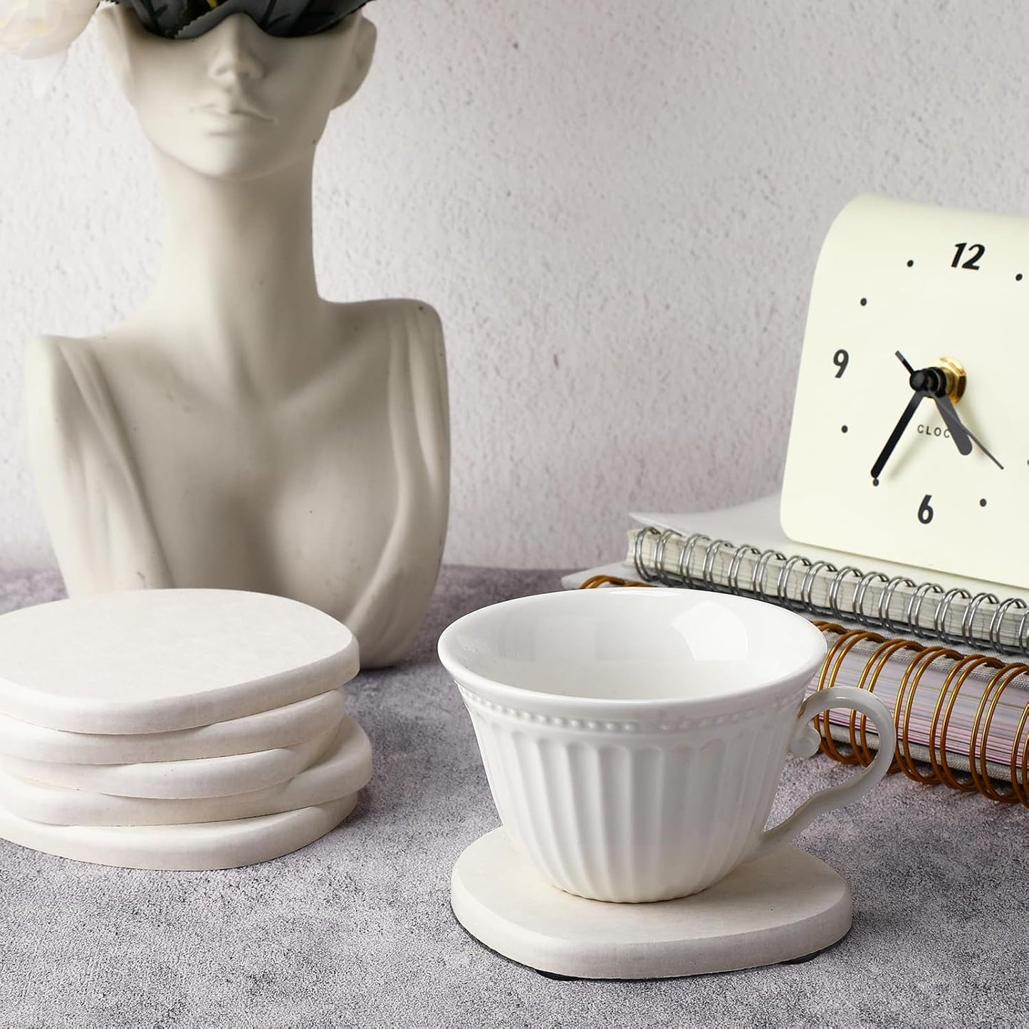 Diatomaceous Earth Coaster ，Set of 4，Unique White Absorbent Coasters for Drinks，Modern Aesthetic Instant Dry Stone Drink Coasters（4,White）