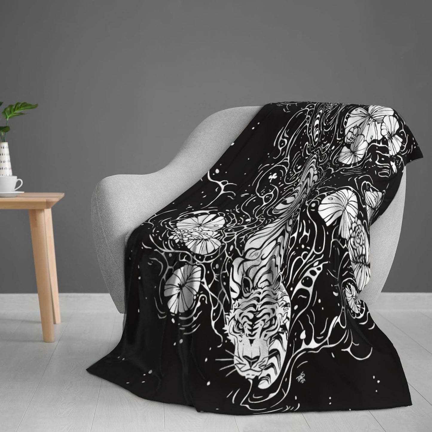 Cool Tiger Throw Blanket, Fuzzy Blanket, Ultra Soft Cozy Flannel Throw Blankets Lightweight Fleece Blankets for Bed Couch Sofa 60"×80"