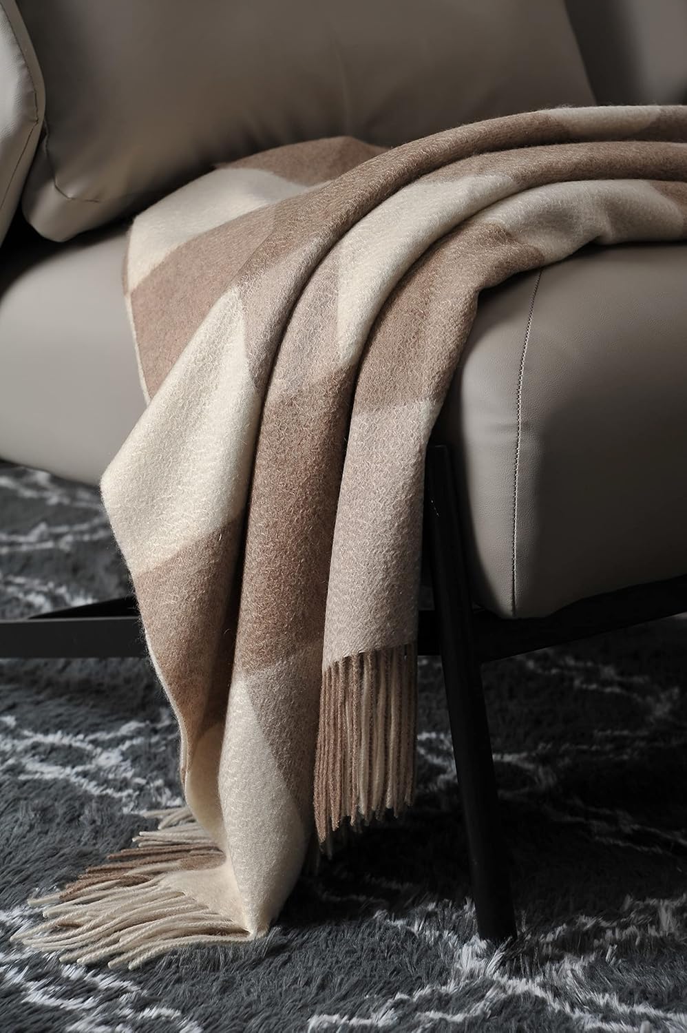 EP Mode 100% Pure Cashmere Throw Blanket for Sofa, Classic Design with Gift Box (Neutral Checkered)
