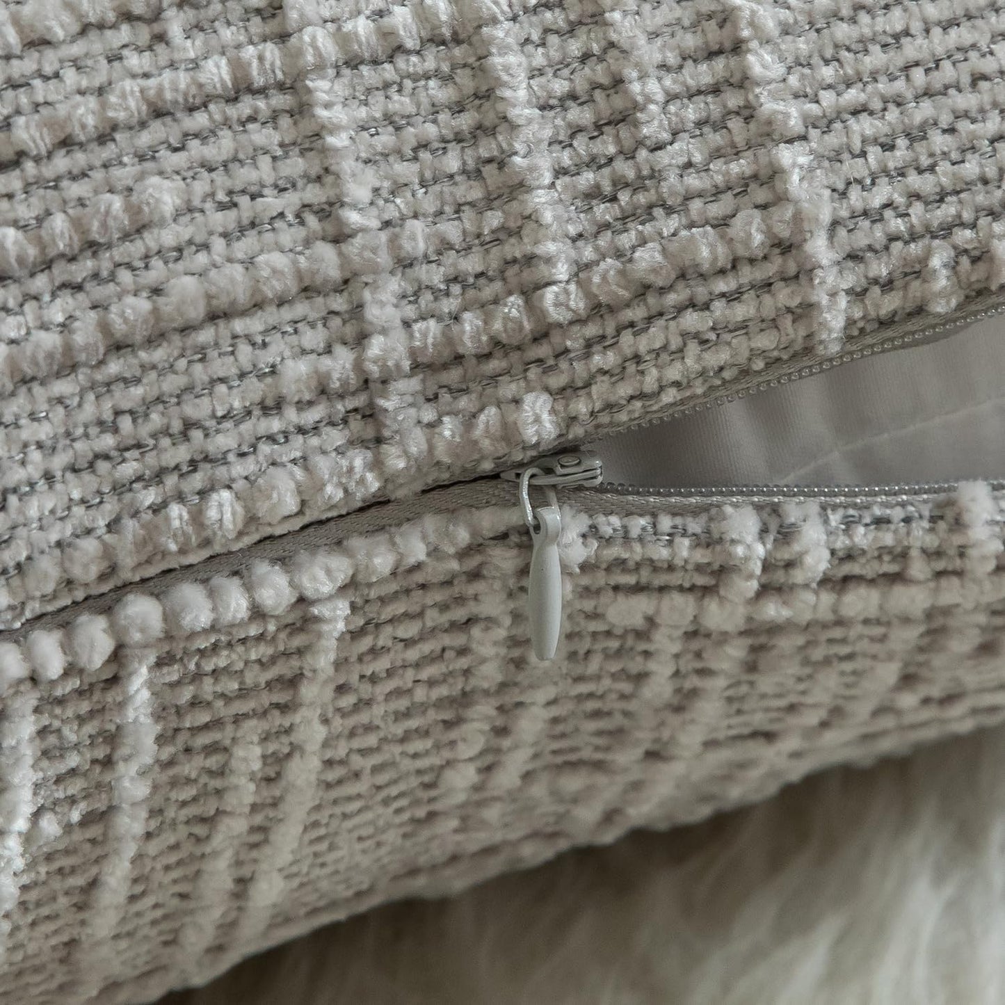 MANDIOO Pack of 2 Soft Chenille Textured Throw Pillow Covers Square Accent Solid Decorative Cushion Cover Cozy Farmhouse Pillow Case for Couch Sofa Bed Living Room 20x20 Inch Light Gray