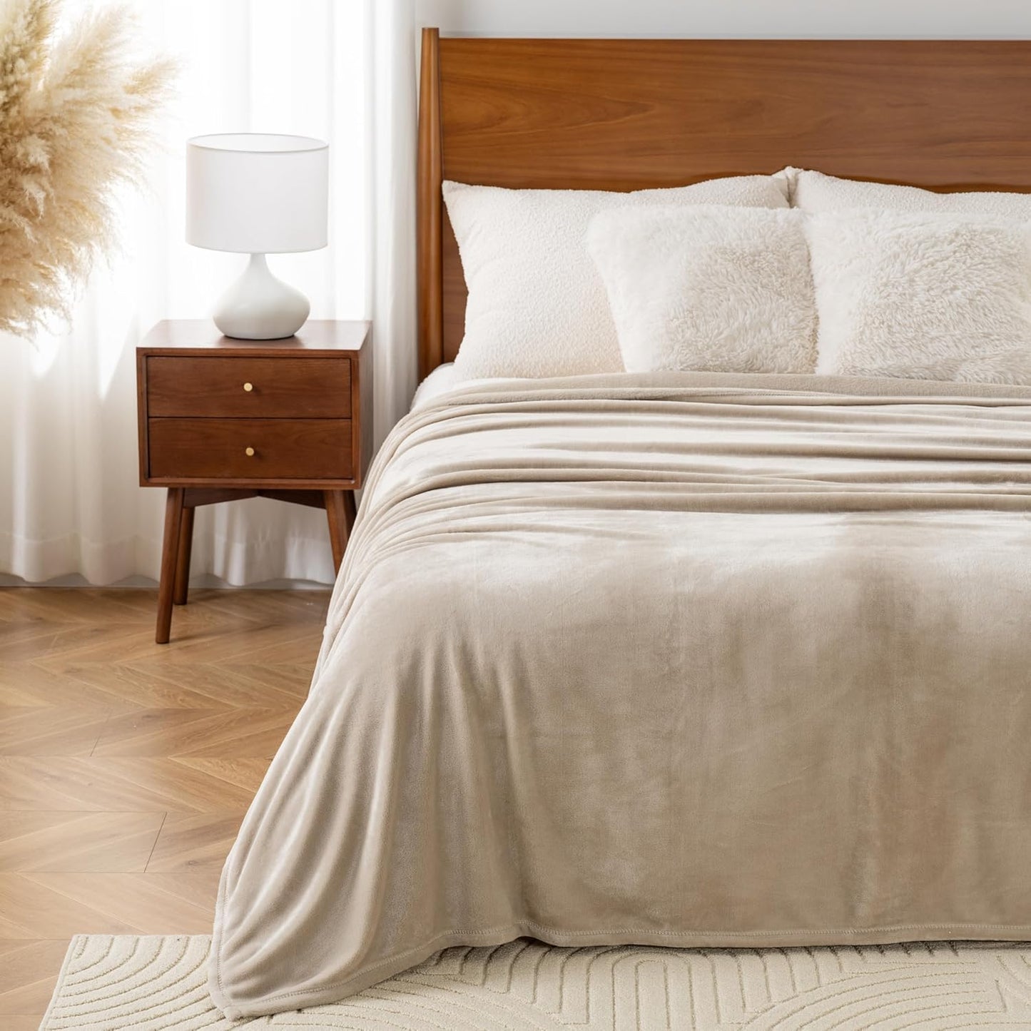 Luxury Fleece Warm Blanket, Soft Lightweight Velvety Plush Blanket for Sofa and Bed, Cozy Comfy for All Seasons(Grain, 108×90 Inches)