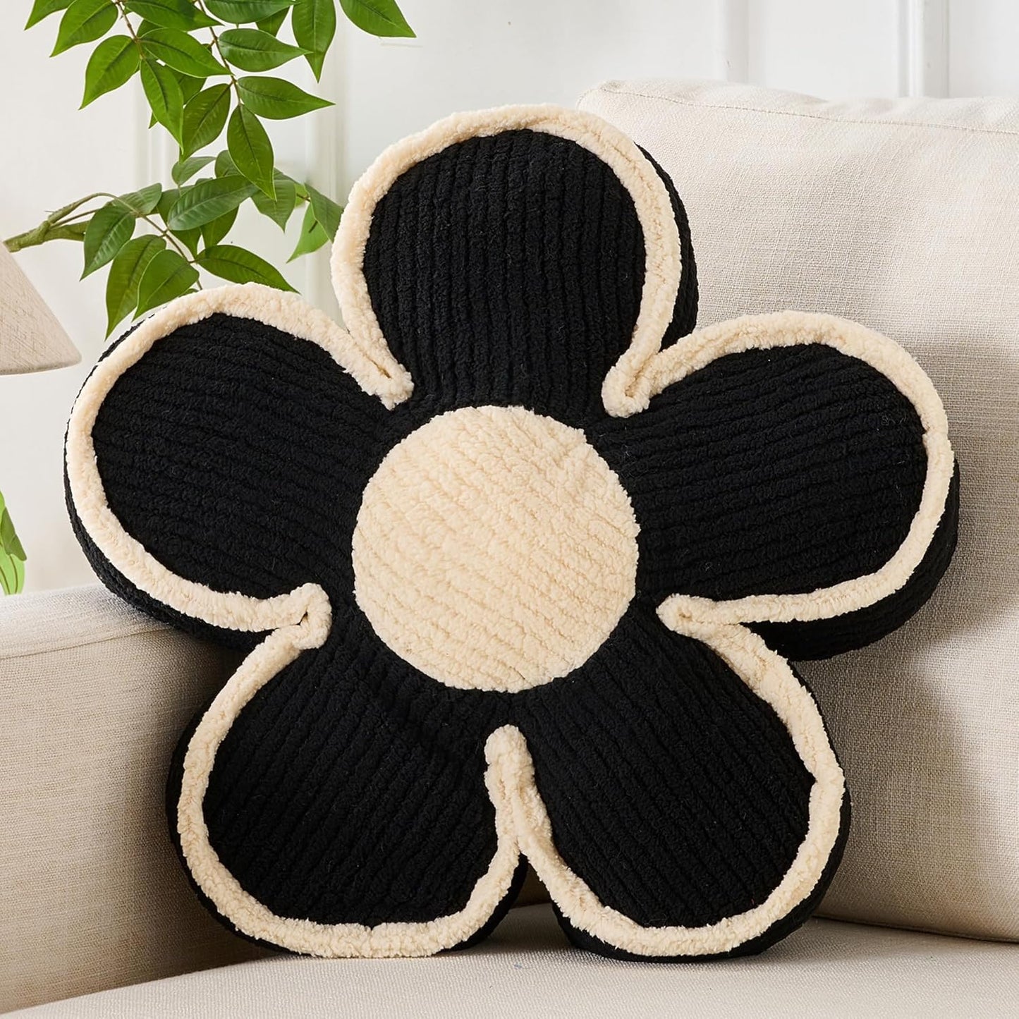 Flower Pillow Black Flowers Shaped Cushion Decorative Daisy Pillow for Bed Couch Cute Throw Pillows