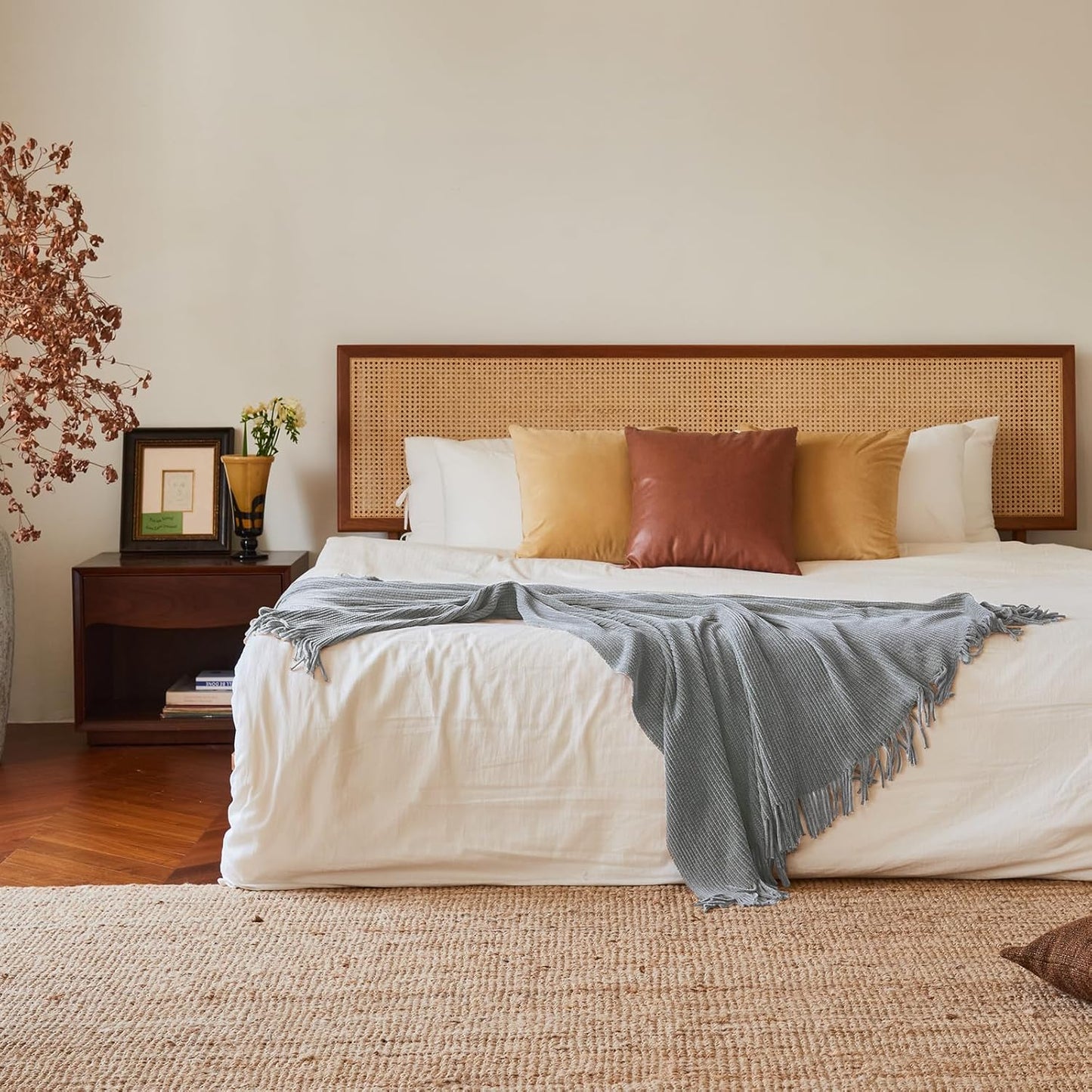 lifein Throw Blanket for Couch, Soft Boho Decor Bed Throw,Cozy Grey Knitted Chenille Small Farmhouse Lightweight Throw (Light Grey,50 * 60")