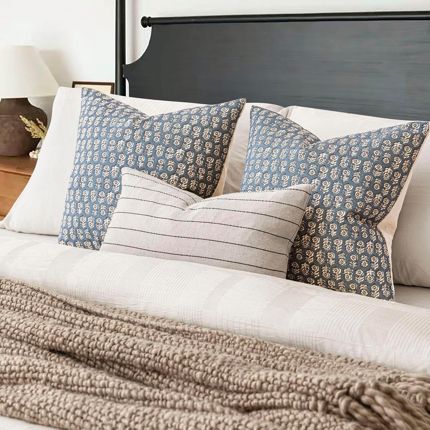 Foindtower Set of 2 Decorative Neutral Floral Print Throw Pillow Covers Vintage Accent Farmhouse Cushion Covers Boho Home Decor for Sofa Chair Couch Bedroom Living Room,18×18 Inch,Dusty Blue