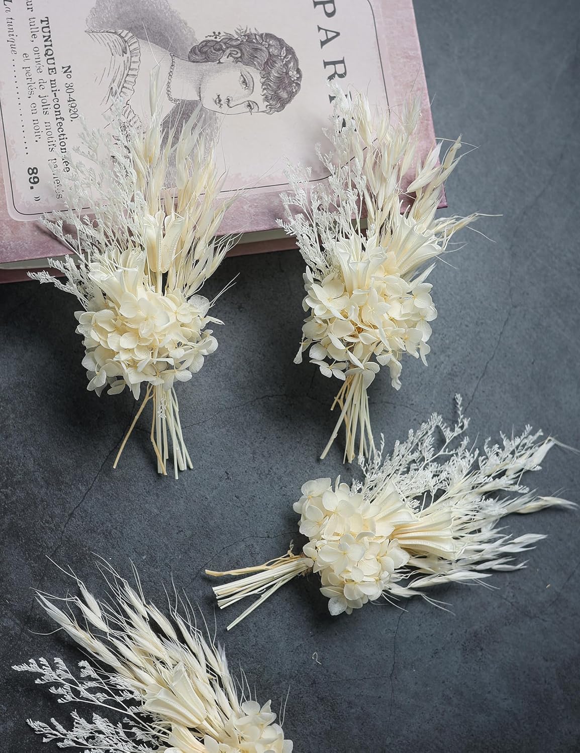 Mini Dried Flower Bouquet (Pack of 6), Handmade Craft Decoration, White Dried Flower Bouquet, Groom and Best Man Corsages. (White)