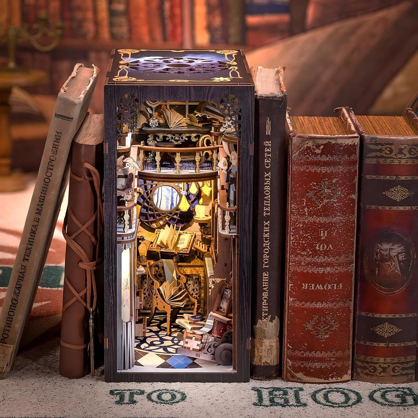 Fsolis Book Nook Kit DIY Miniature House Kit, 3D Wooden Puzzles for Adults, 350pcs, Booknook Magic Bookshelf Decor Decoratvie Bookends Tiny House Gifts for Women Teens Book Lovers(Nebula Common Room)