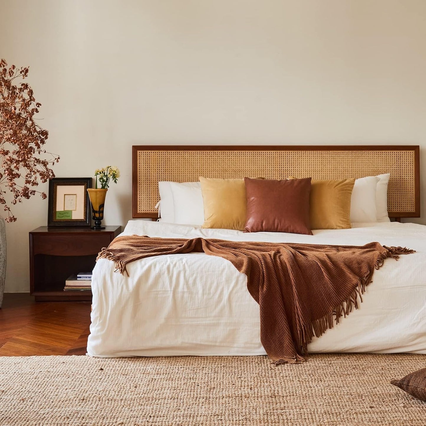 lifein Throw Blanket for Couch, Soft Boho Decor Bed Throw,Cozy Brown Knitted Chenille Small Farmhouse Lightweight Throw (Golden Brown,60 * 80")