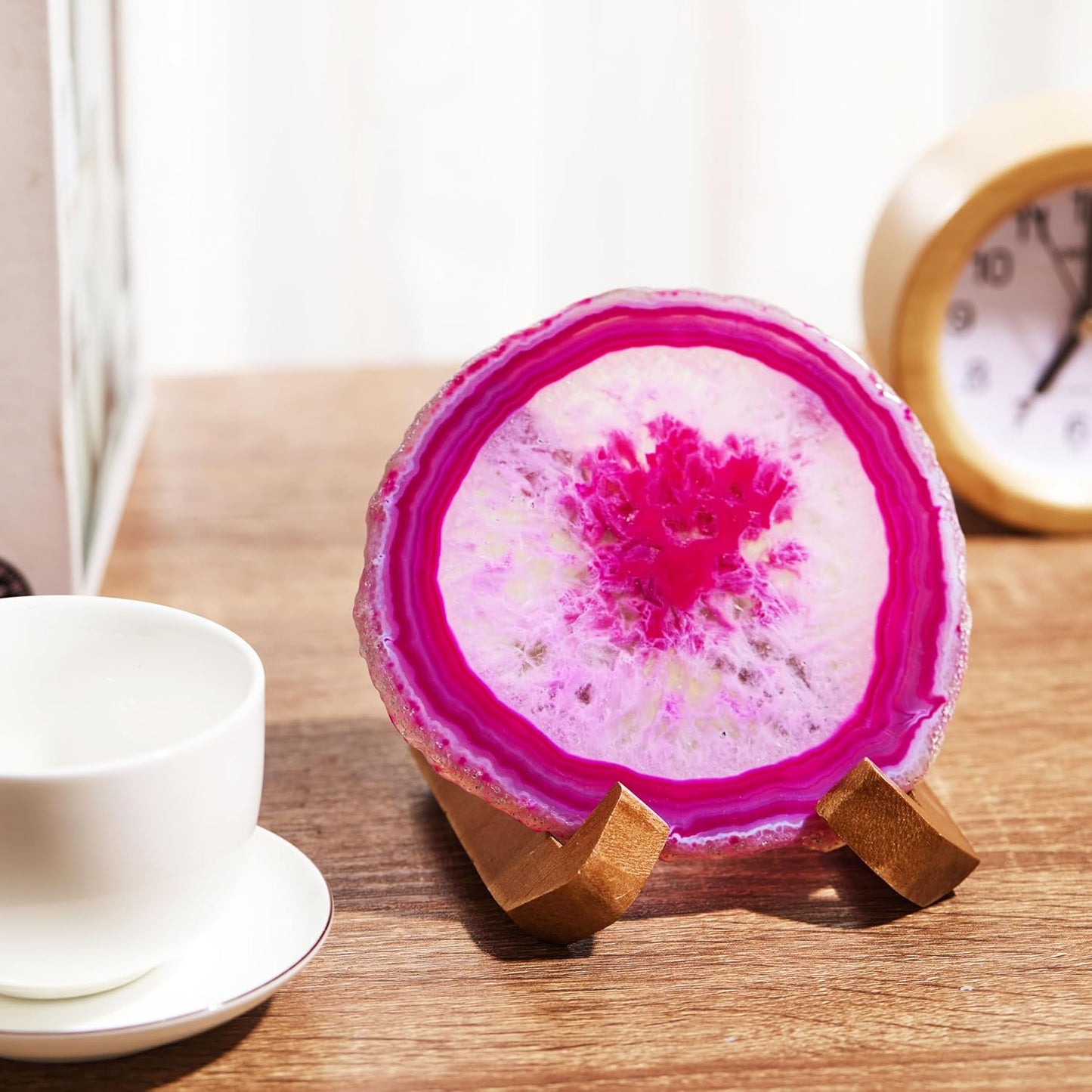 Luxury Lane Large Natural Brazilian Agate Slice Geode Rock Stone Drink Coaster with Wood Holder 4.7-5.5 inch Centerpiece Table Decoration, Rose Pink
