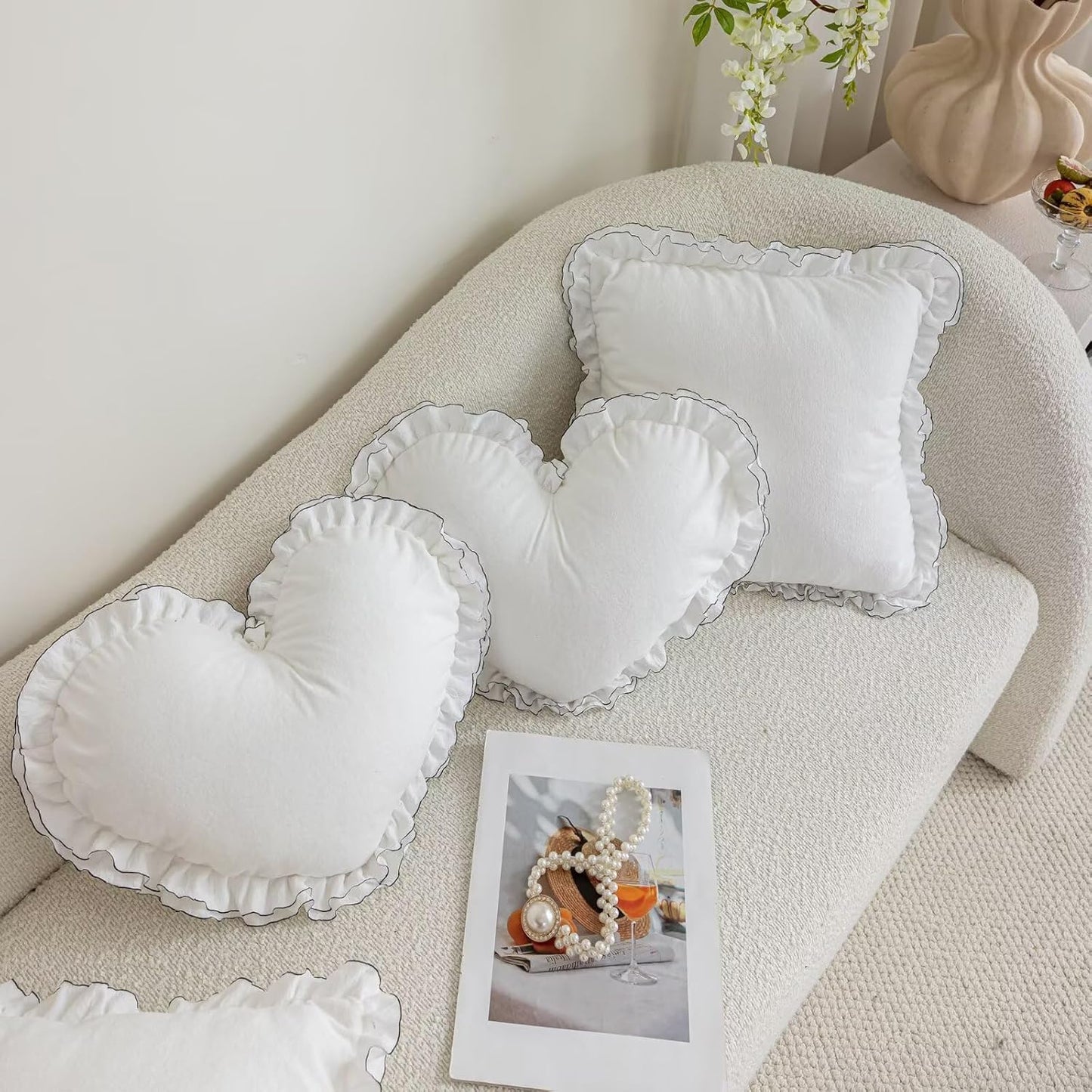 Heart-Shaped Throw Pillow 20×16 Inch Chenier Black Ruffed Heart Pillow Home Decoration Pillows Cushion for Sofa Bed Chair Living Room White