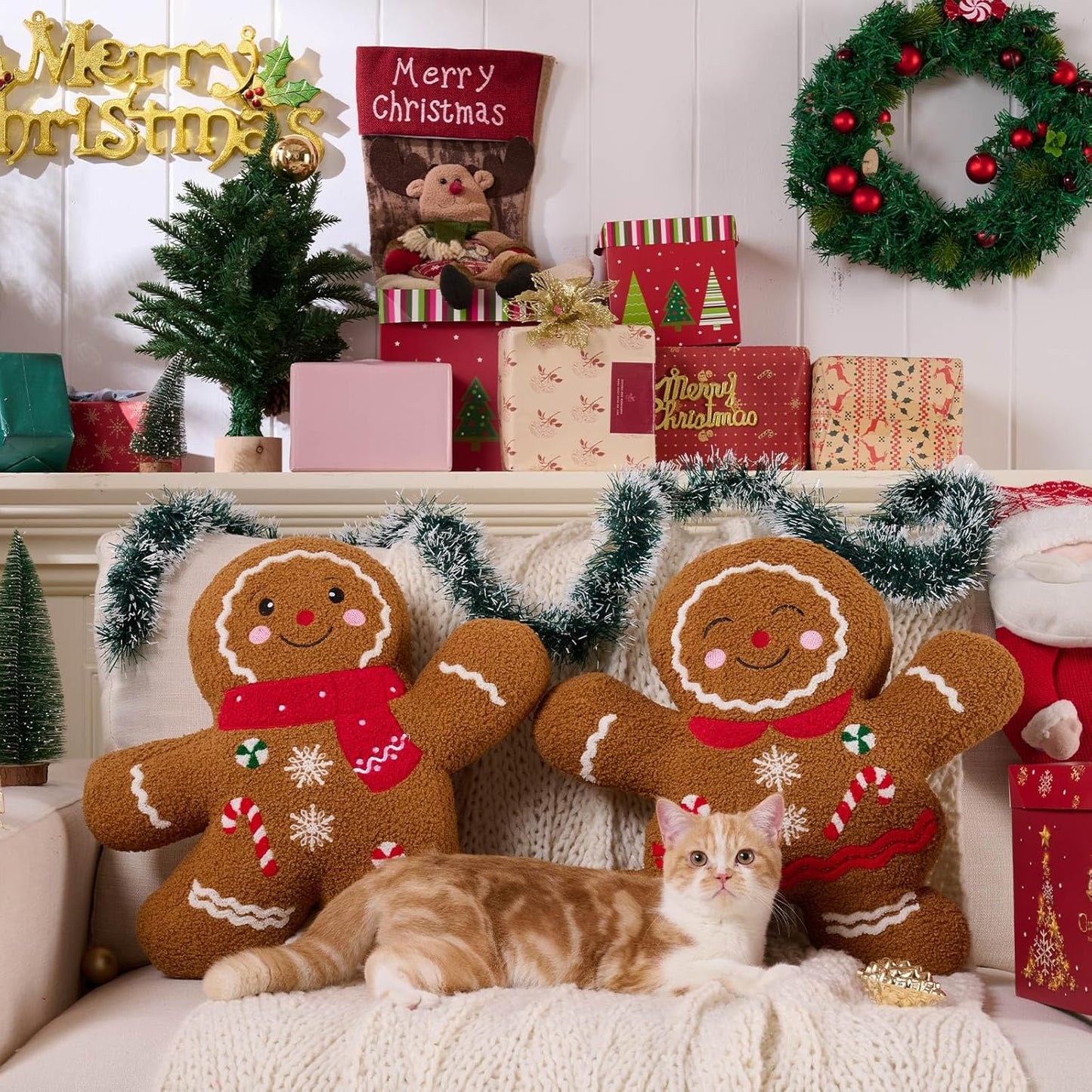 Lanpn Christmas Gingerbread Man Pillows Set of 2, Christmas Decoration Winter Throw Pillows Soft Fleece Sherpa Cute 3D Shaped Ginger Bread Man Girl Boy Throw Cushion for Sofa Bedroom Xmas Decor