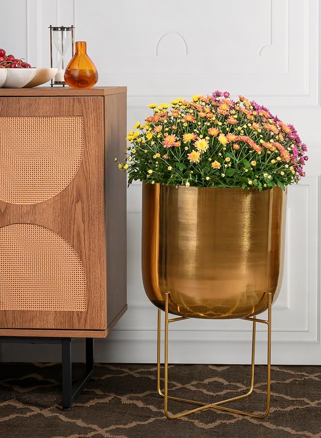 Serene Spaces Living Modern Mid‑Century Metal Indoor Planter with Stand, Gold Planter Pot, Indoor Plants – Decorative Planter Holder for Living Room, Kitchen & Office, 14" Diameter & 24" Tall