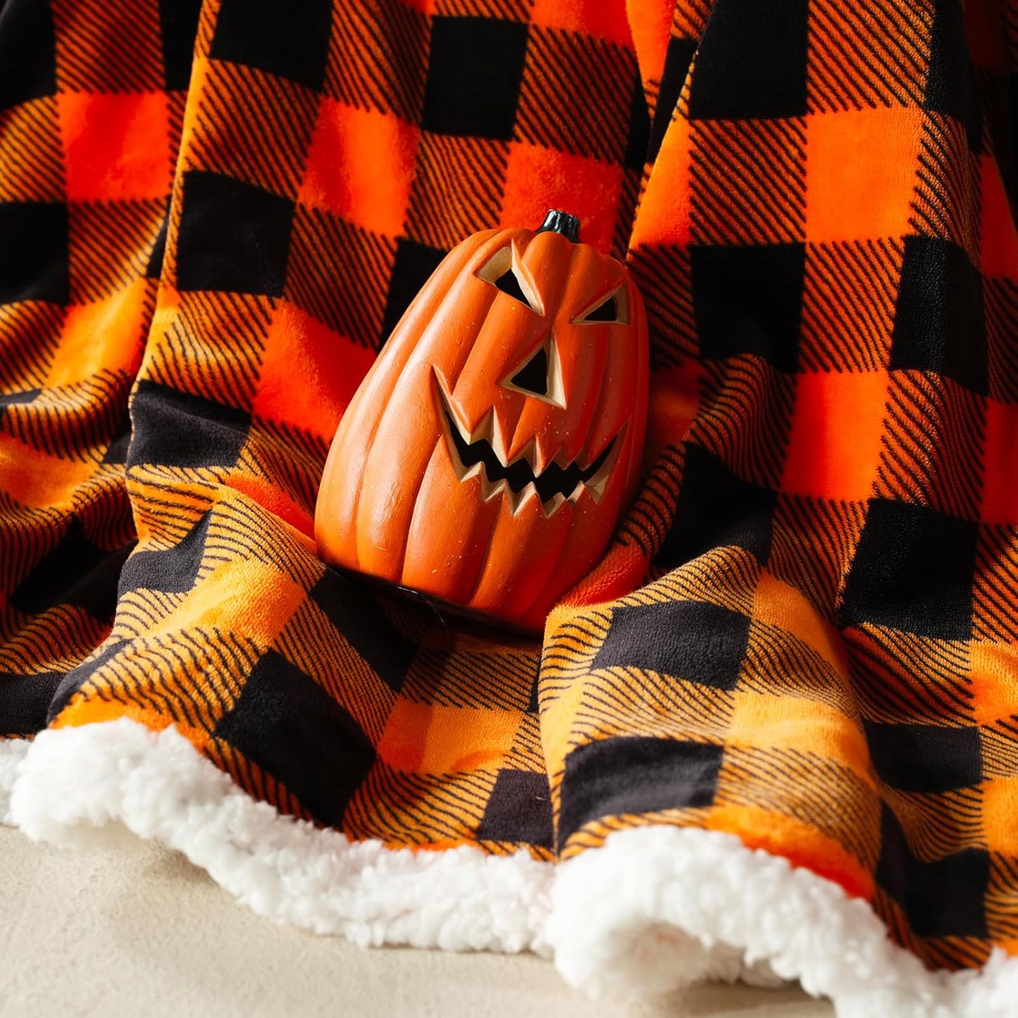 BEAUTEX Halloween Blanket, Sherpa Plaid Throw Blankets Fuzzy Fluffy Cozy Soft Throws, Fleece Flannel Plush Microfiber Blanket Halloween Fall Decor for Couch Bed Sofa(50" X 60", Orange)