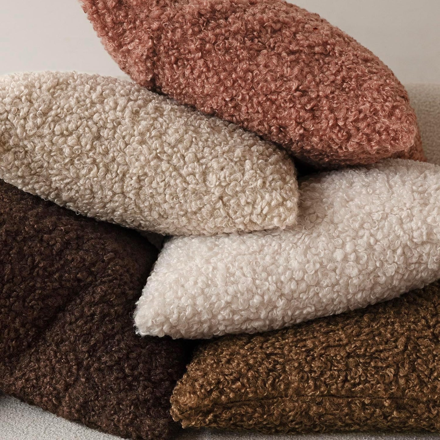 Foindtower 2 Pieces 18x18 Inch Dusty Pink, Faux Fur Throw Pillow Cover Accent Sherpa Furry Pillow Covers Fuzzy Soft Pillowcases Cozy Sheepskin Decorative Fleece Cushion Case for Bed Couch Living Room