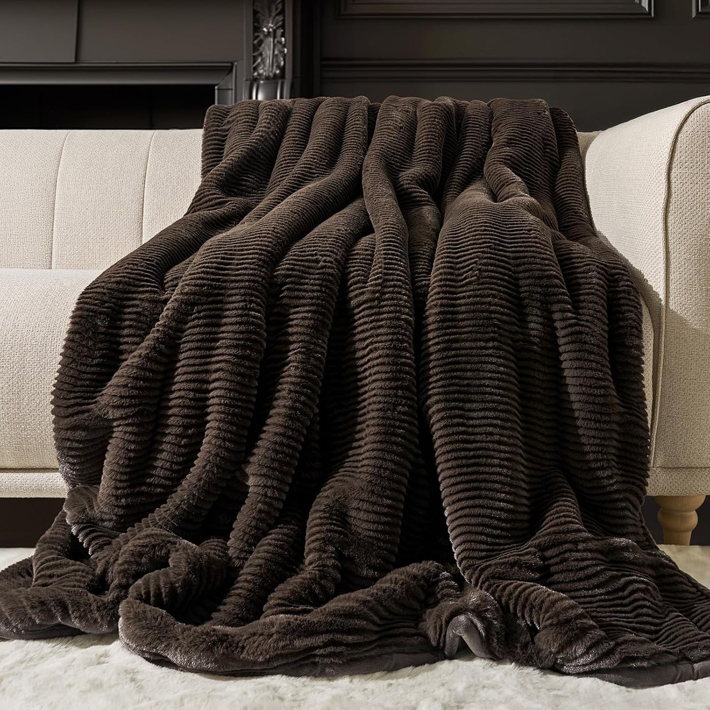 EVERGRACEHOME Ultra Soft Faux Fur Throw Blanket for Couch, Luxury Sculpted Texture Faux Rabbit Fur Blanket for Bed, Fluffy Thick Plush Warm Fuzzy Throw, 920GSM (Dark Brown, 60''x80'')