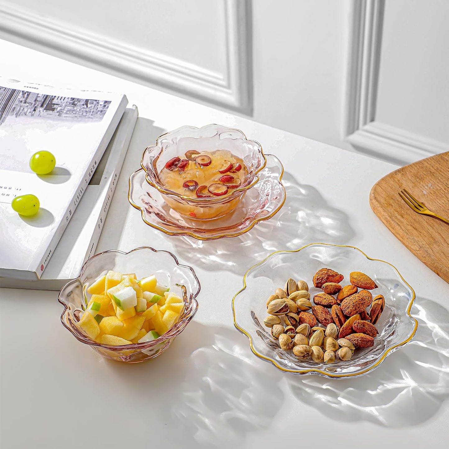 Gold Rim Glass Rose Flower Snack Plate for Vintage Tea Party Supplies, 6.3 Inch Dried Fruit Plate for Afternoon Tea, Weddings, Dessert Plate for kitchen (Light Pink)