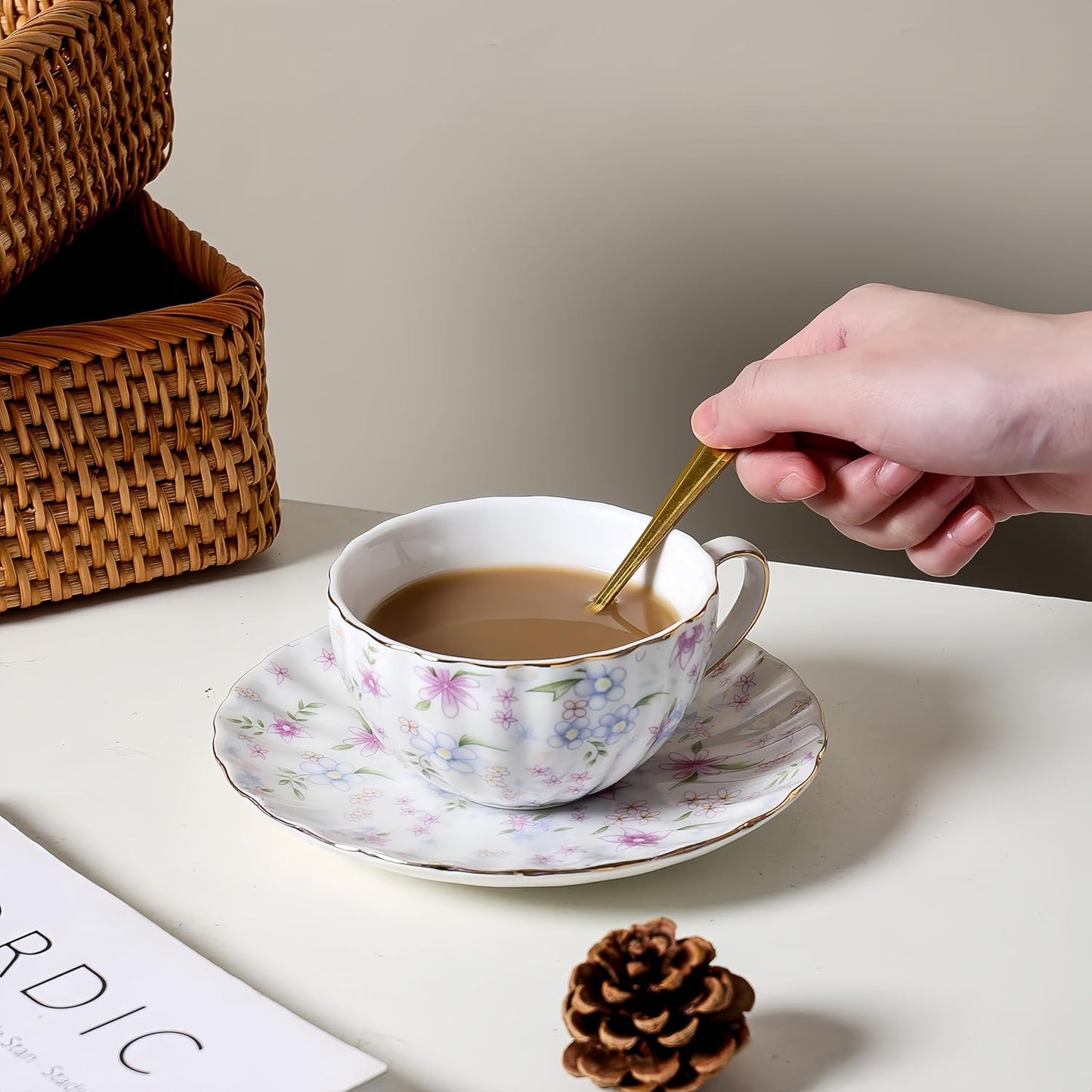 fanquare Country Style Floral Tea Cup and Saucer Set, 6 Ounces Cappuccino Coffee Cup with Gold Trim, Porcelain Teacups for Women and Tea Parties