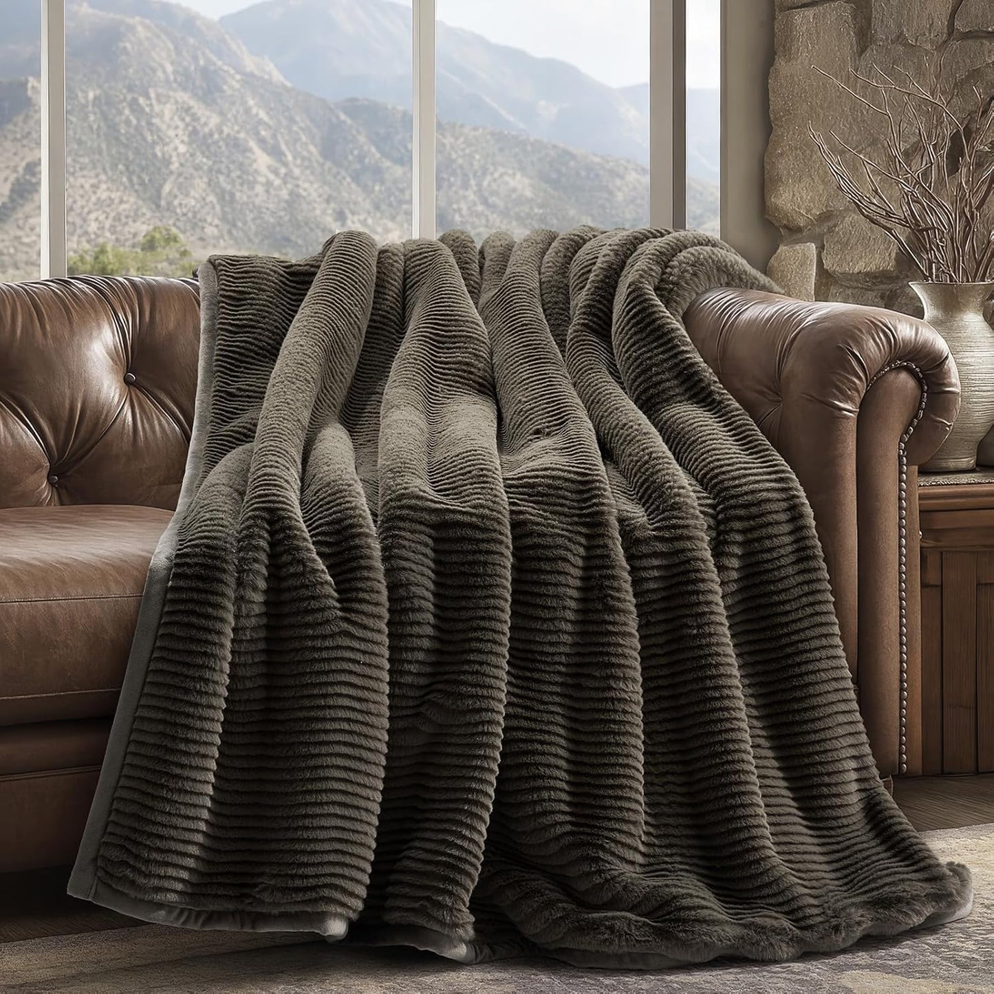 EVERGRACEHOME Ultra Soft Faux Fur Throw Blanket for Couch, Luxury Sculpted Texture Faux Rabbit Fur Blanket for Bed, Fluffy Thick Plush Warm Fuzzy Throw, 920GSM (Dark Taupe, 50''x60'')