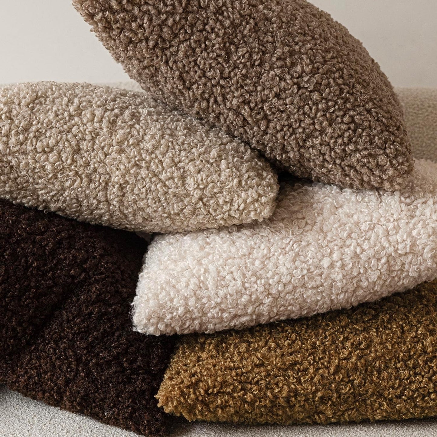 Foindtower 2 Pieces 16x16 Inch Dark Brown, Faux Fur Throw Pillow Cover Accent Sherpa Furry Pillow Covers Fuzzy Soft Pillowcases Cozy Sheepskin Decorative Fleece Cushion Case for Bed Couch Living Room