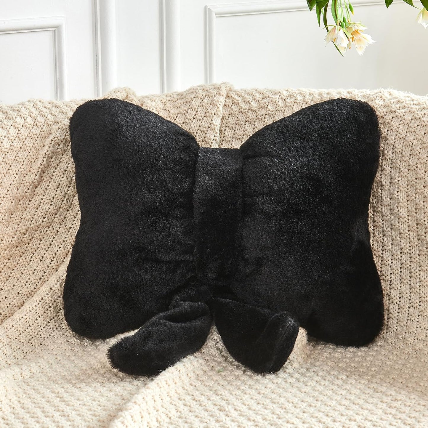 Black Bow Pillow, Soft Bow Decorative Pillows with Faux Rabbit Fur, Cute 16" Bow Throw Pillows, Aesthetic Home Decor Bow Shaped Plush Pillow for Bedroom Sofa Couch
