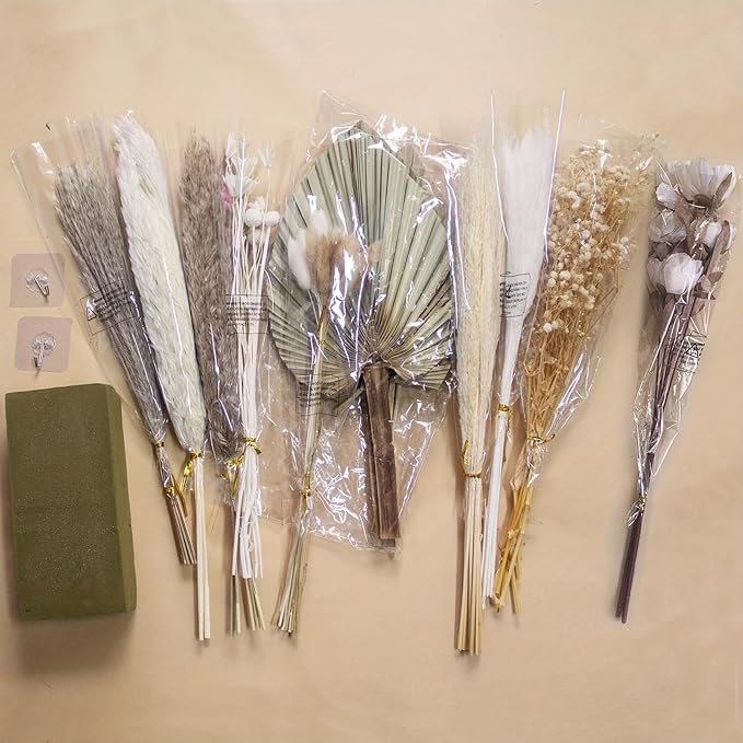 1pc DIY Modern Minimalist Pampas Grass Wall Decor – 35 Inch Natural Beige and Brown Reed Grass Arrangement for Bedroom, Office, and Gallery Walls(Ivory Cascade Wreath)