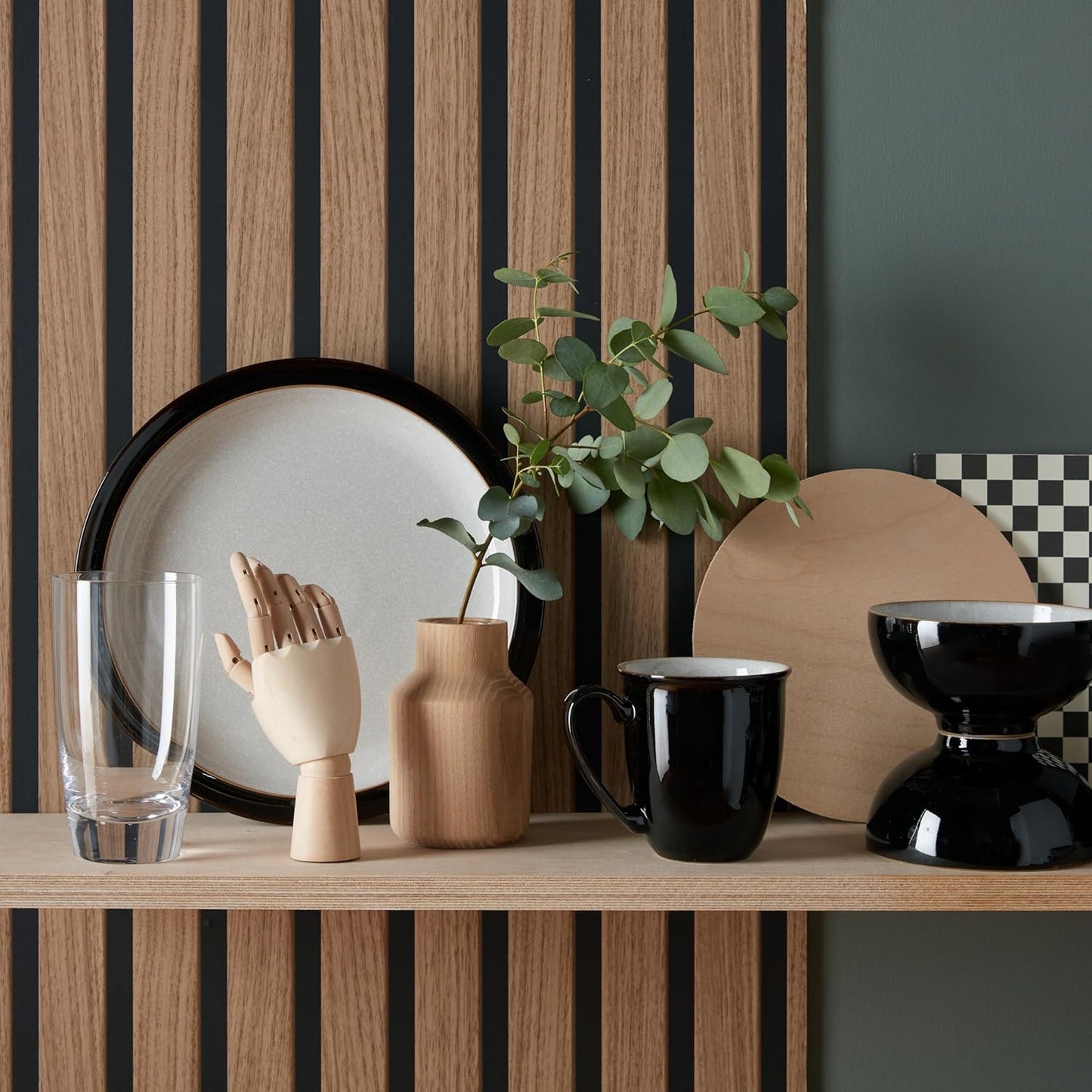 Denby - Elements Black Dinner Plates Set of 4 - Contemporary Design - Ceramic Stoneware Tableware - Dishwasher & Microwave Safe - Scratch Resistant - 10.4in Large Everyday Dinnerware Plates