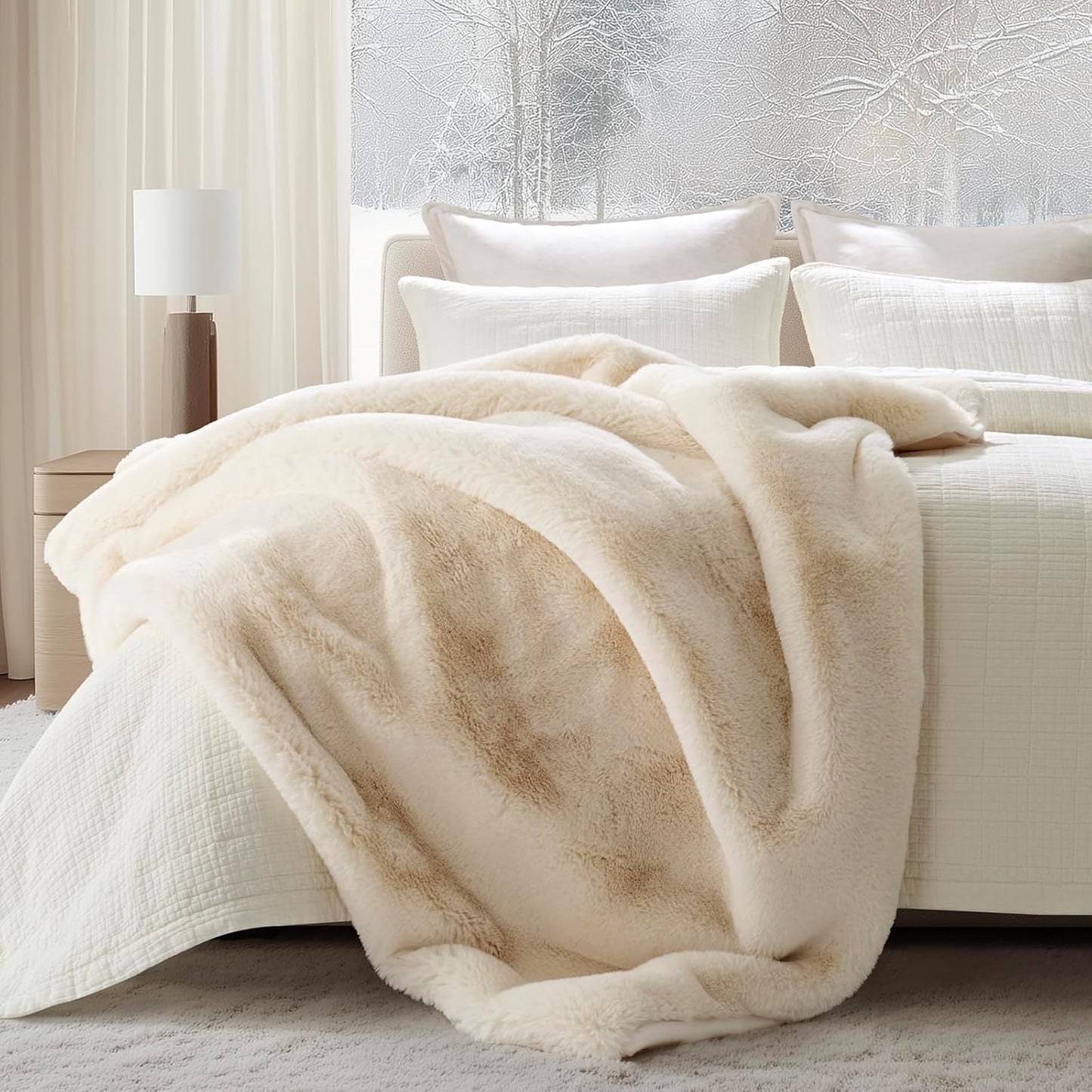 EVERGRACEHOME Luxury Soft Faux Chinchilla Fur Throw Blanket for Couch, Warm Thick Heavy Winter Throw Blanket 1220GSM for Bed, Fluffy Cozy Mink Blanket with Reversible Velvet, Arctic White, 60"x80"