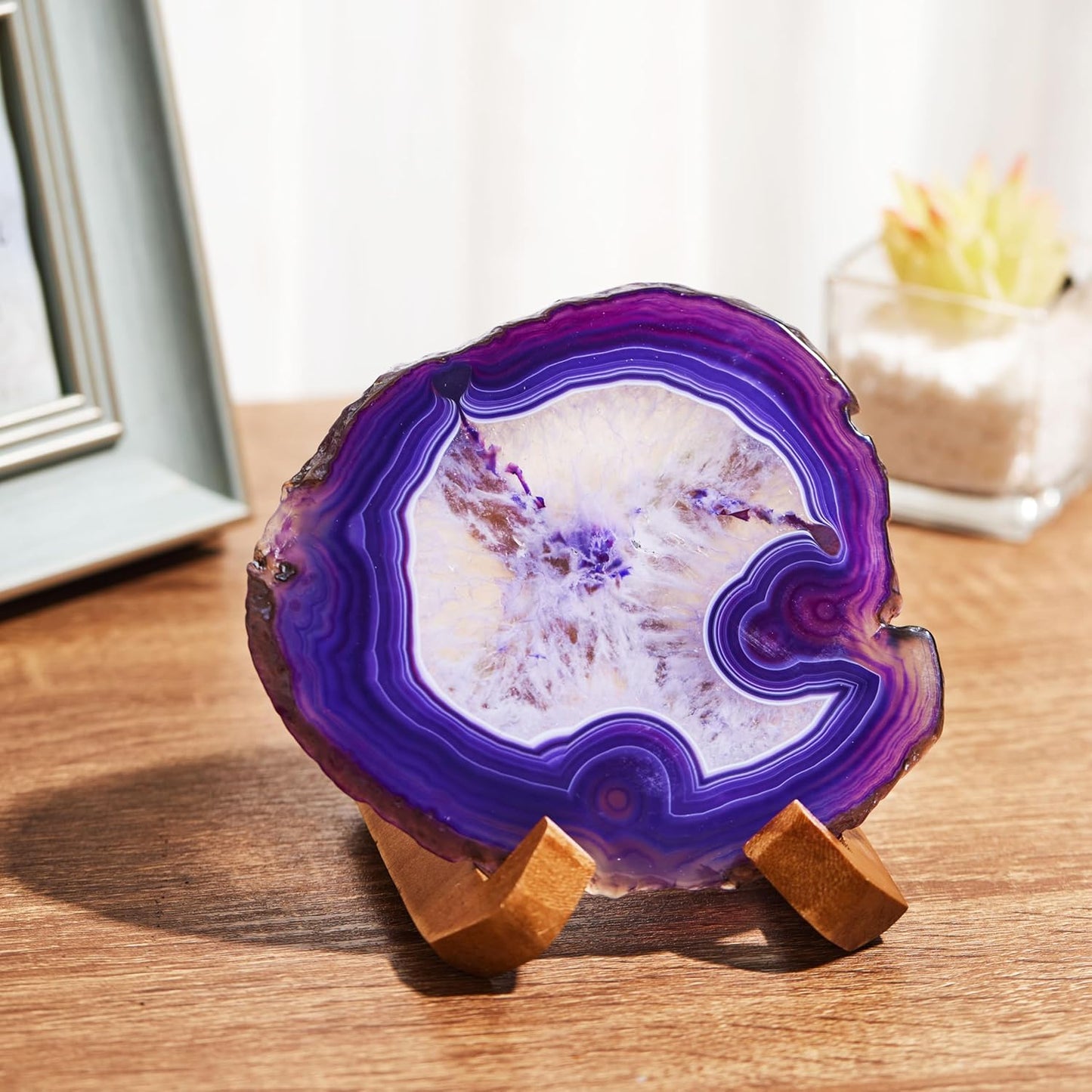 Luxury Lane Large Natural Brazilian Agate Slice Geode Rock Stone Drink Coaster with Wood Holder 4.7-5.5 inch Centerpiece Table Decoration, Amethyst Purple