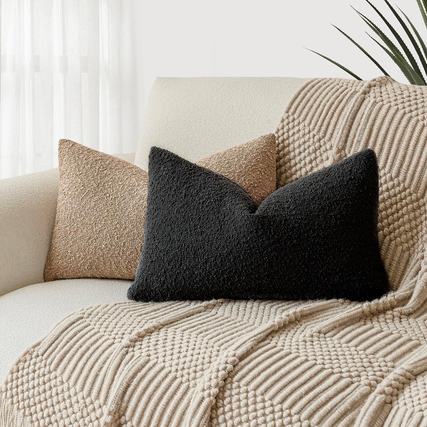 Foindtower Set of 2, Decorative Textured Boucle Throw Pillow Covers Accent Solid Lumbar Pillow Cases Cozy Couch Cushion Case for Chair Sofa Bedroom Living Room Home Decor 12 x 20 Inch Black