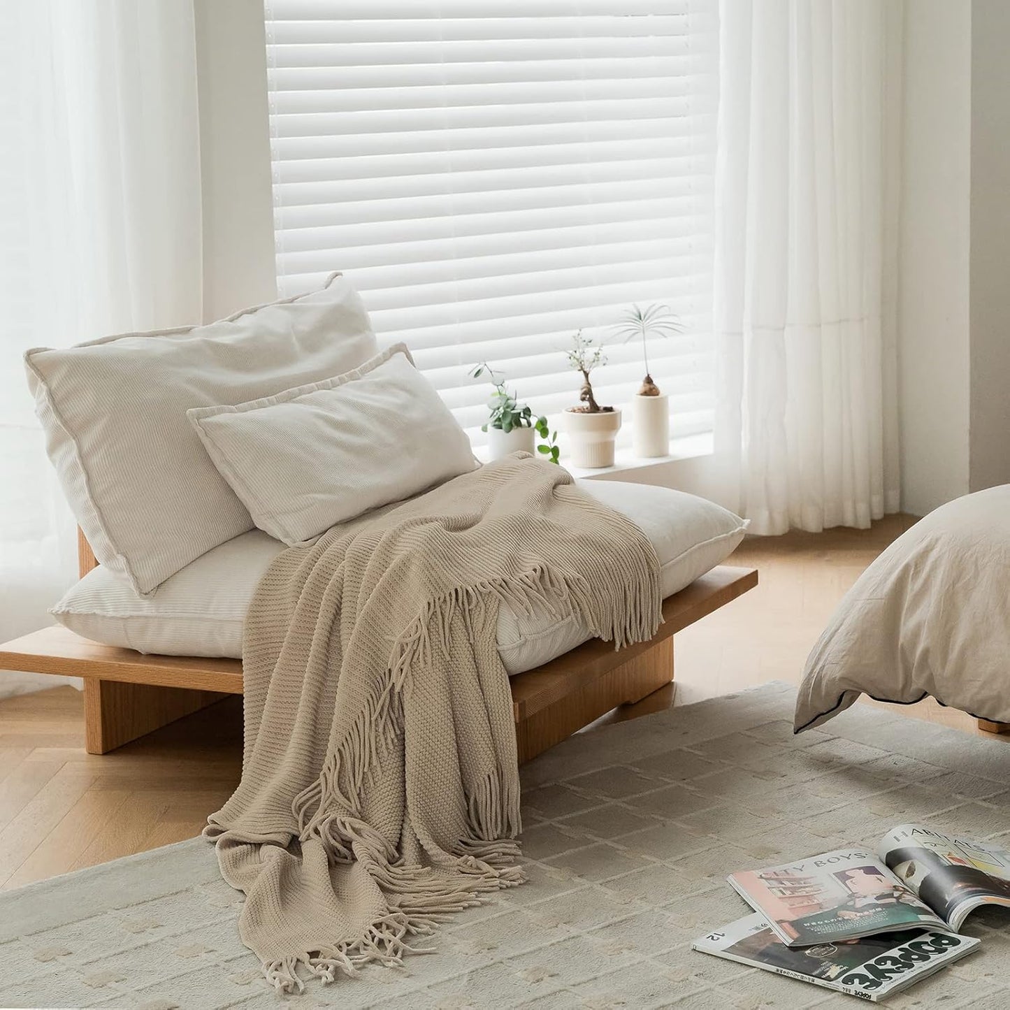 lifein Throw Blanket for Couch, Soft Boho Decor Bed Throw,Cozy Beige Knitted Chenille Small Farmhouse Lightweight Throw(Beige,50 * 60")