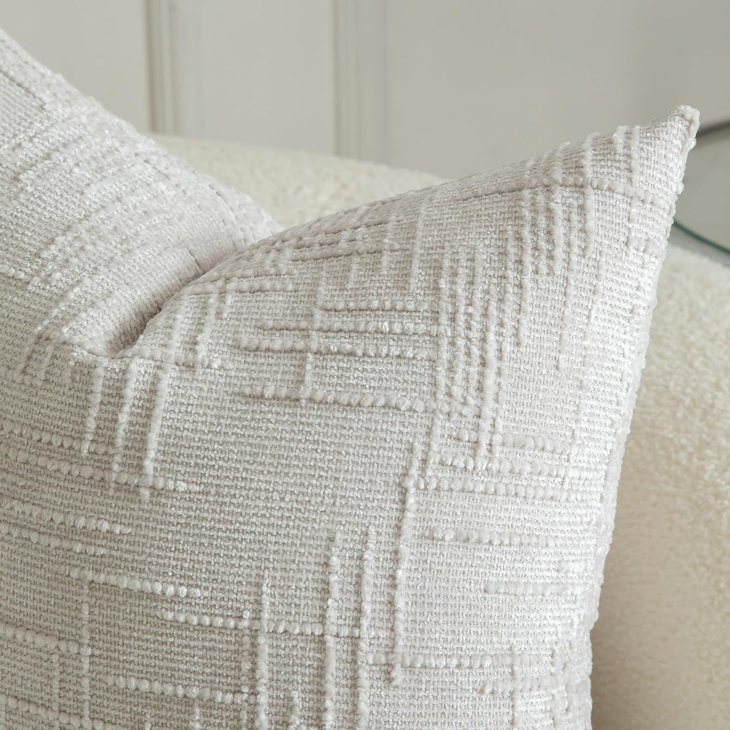 MANDIOO Pack of 2 Soft Chenille Textured Throw Pillow Covers Lumbar Accent Solid Decorative Cushion Cover Cozy Farmhouse Pillow Case for Couch Sofa Bed Living Room 12x20 Inch Pearl Gray