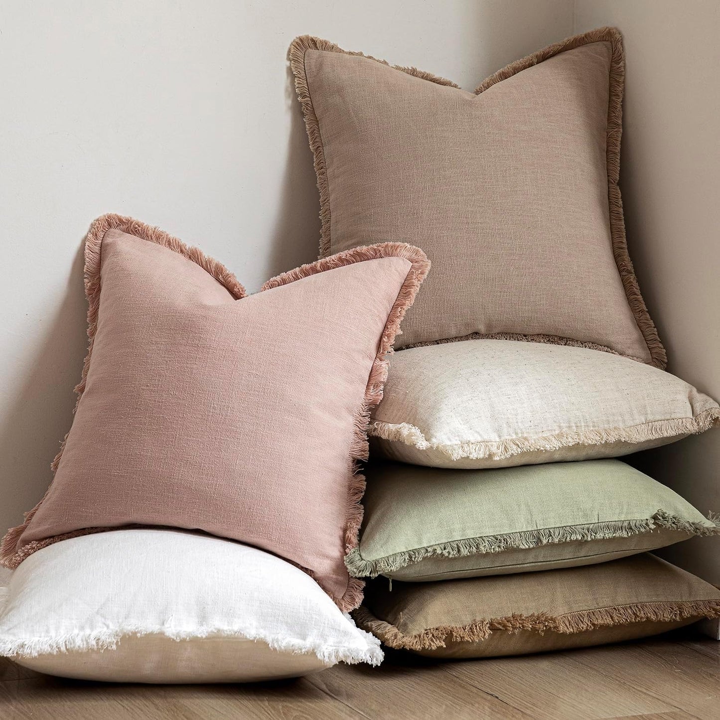 Foindtower Decorative Linen Fringe Throw Pillow Covers Cozy Boho Farmhouse Cushion Cover with Tassels Soft Accent Pillowcase for Chair Sofa Bed Living Room Home Decor, 18×18 Inch, 1PC,Light Sage Green