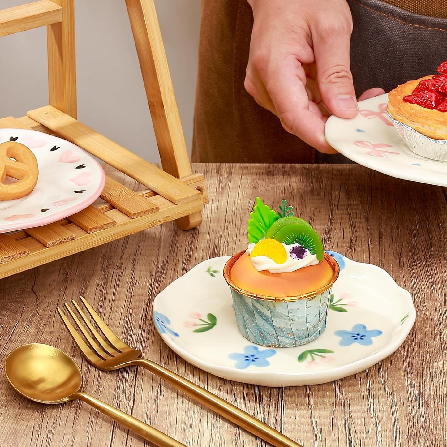 Koythin Ceramic Dessert Plates, Cute Fruits Dinner Plate, Creative Plates Design, Printed Flowers Dinnerware for Office and Home, Kitchen Plates for Desserts (Blue Flowers and Tulip)