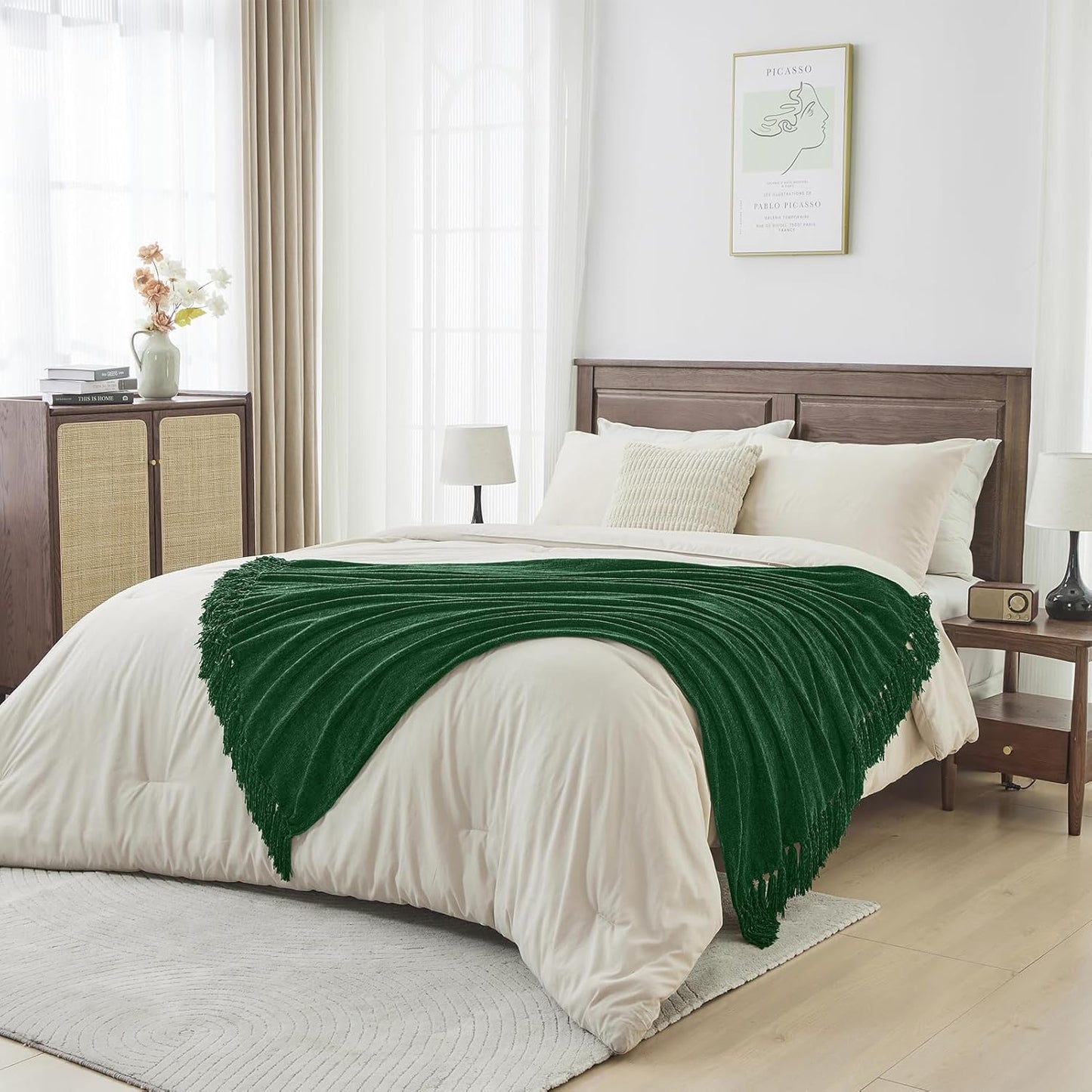CozeCube Chenille Throw Blanket for Couch, Cozy Plush Fuzzy Decorative Christmas Green Blanket with Fringe Tassels, Lightweight Throws for Bed Sofa Gift Home Decor, 60"X80"