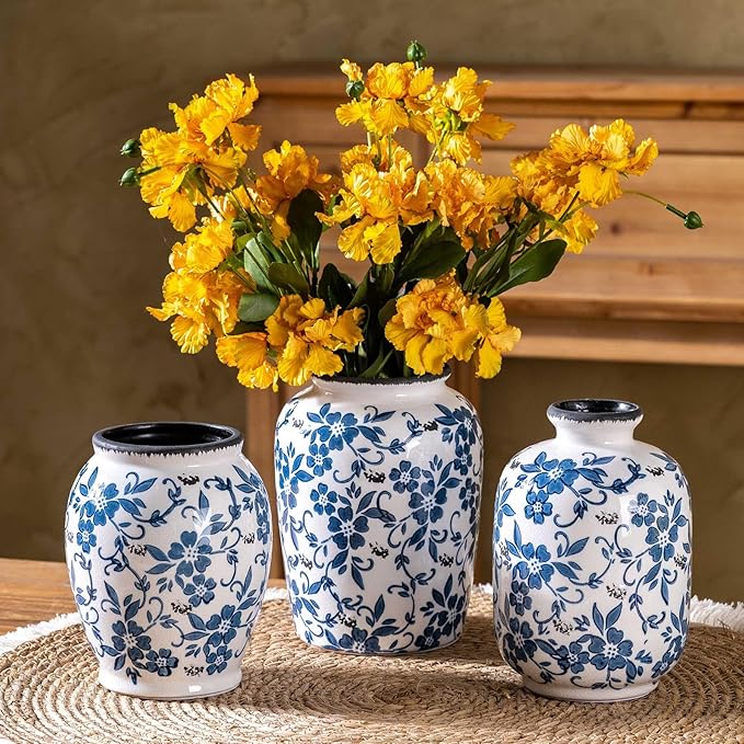 Blue and White Vintage Vase, Ceramic Chinoiserie Floral Vases, Retro Ice Cracked Round Farmhouse Rustic Large Flower Vases for Home Decor Centerpieces, Living Room, Bookshelf, Office 7.8 Inch