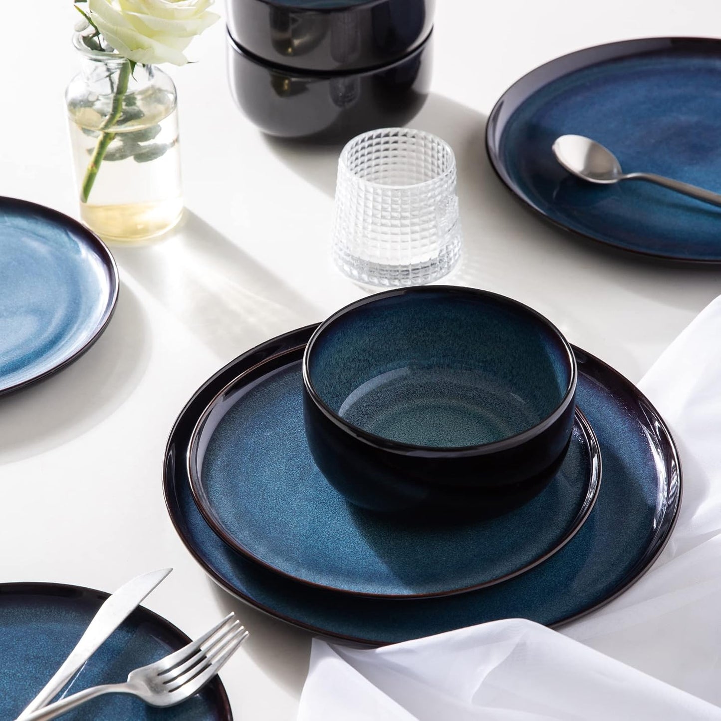 LERATIO Ceramic Plate Set of 6,8.5 Inch Reactive Glaze Light Weight Porcelain Salad Plates,Modern Shape Dinnerware Dishes Set for Kitchen,Microwave&Dishwasher&Oven Safe,Resistant-Indigo Blue