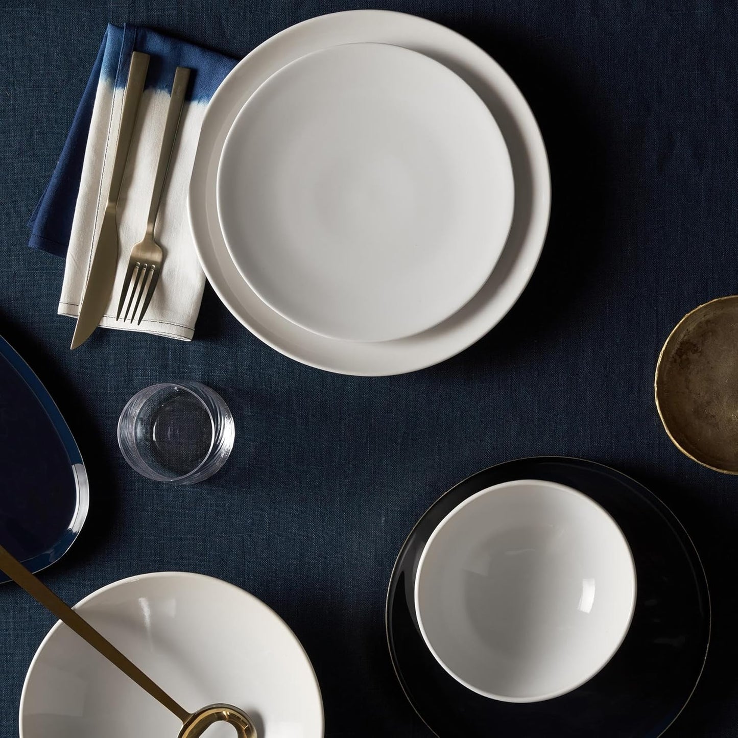 Denby - Classic White Porcelain Medium Plates Set of 6-9 Inch Glazed, Dishwasher Microwave Oven Safe - Scratch Chip Resistant Lunch, Appetizer, Dessert Plates - Dinnerware Plate Set