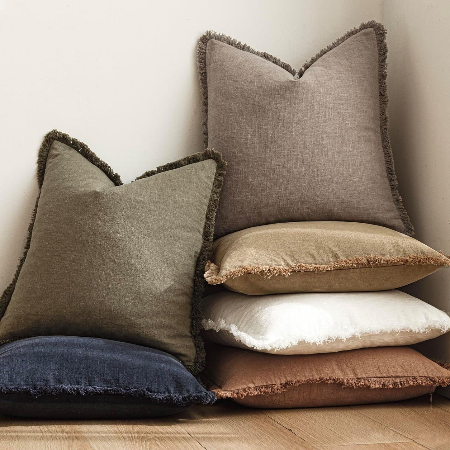 Foindtower Decorative Linen Fringe Throw Pillow Covers Cozy Boho Farmhouse Cushion Cover with Tassels Soft Accent Pillowcase for Chair Sofa Bed Living Room Home Decor, 22×22 Inch,1PC,Brown Tan